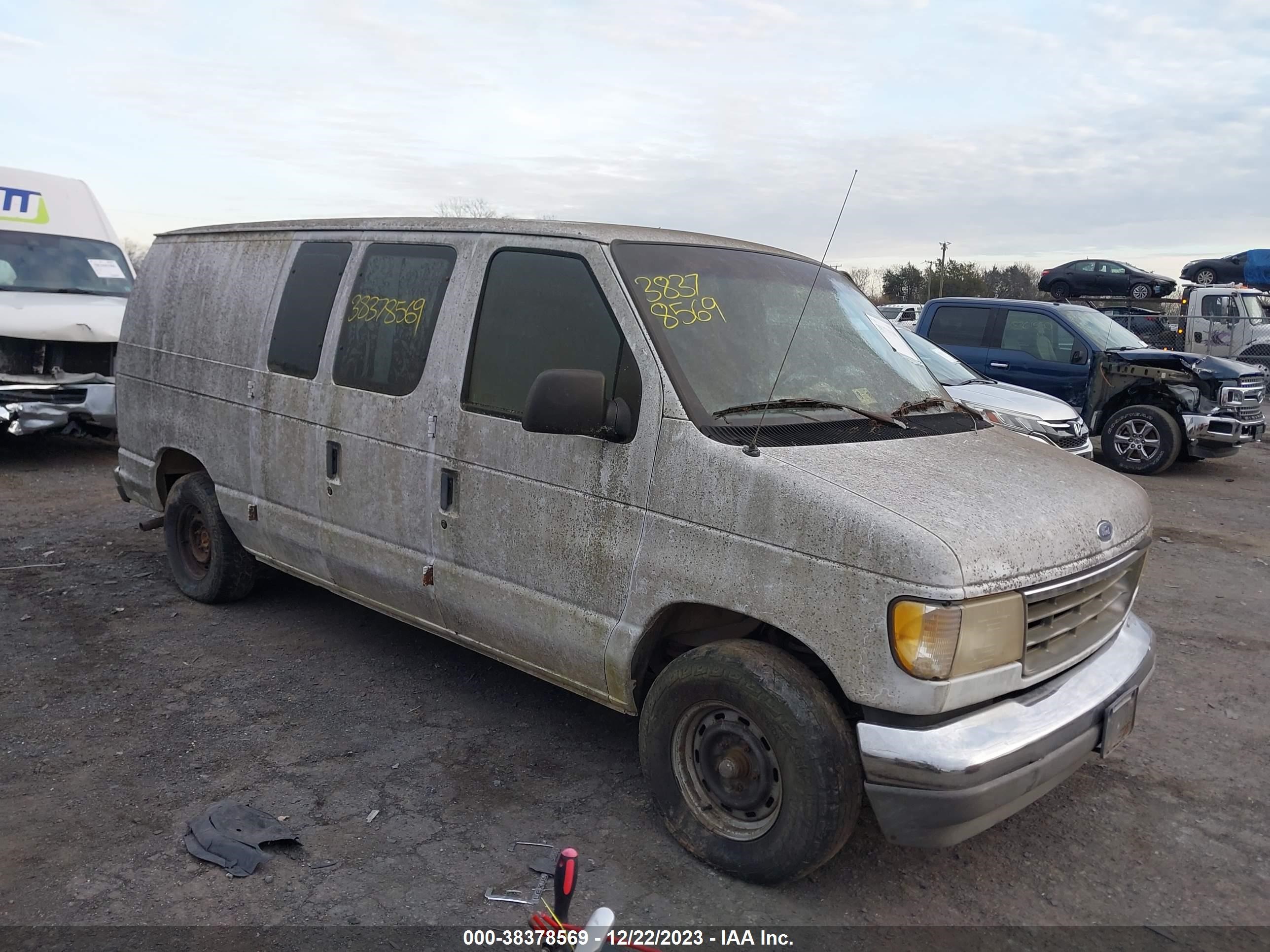 ford econoline 1992 1ftee14n1nha23766