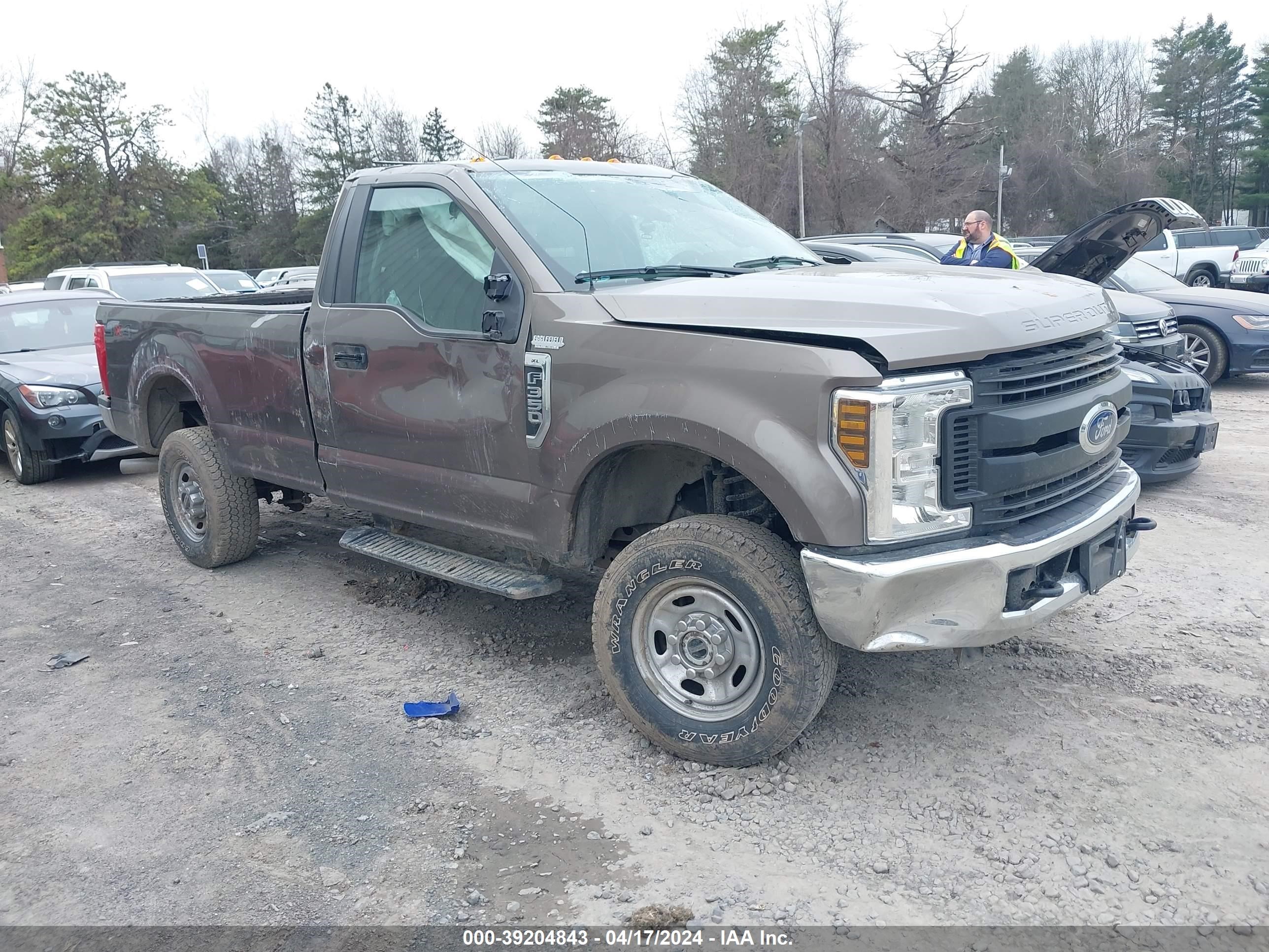 ford f350 2019 1ftrf3b67keg22593