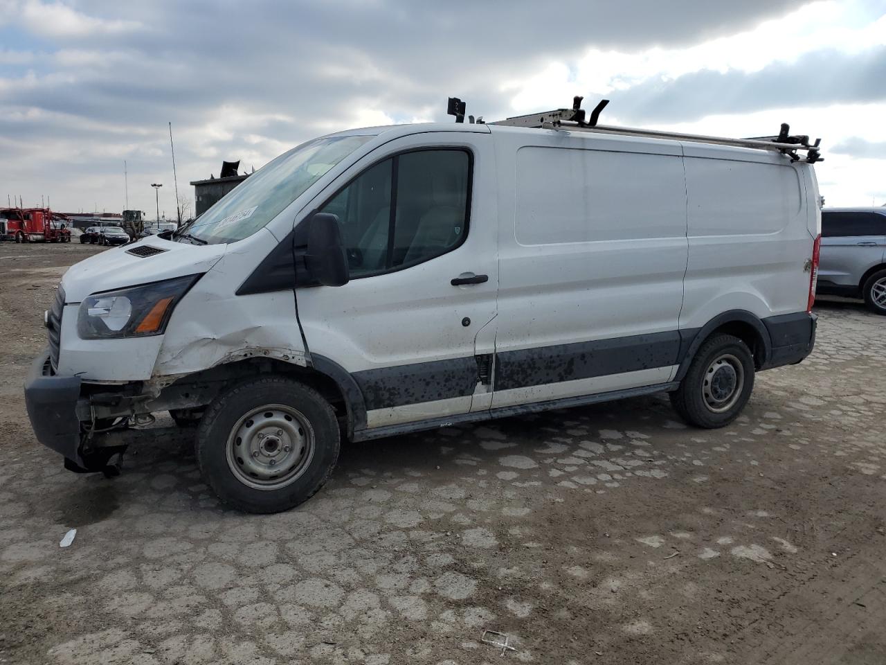 ford transit 2017 1ftye1zm9hka72847