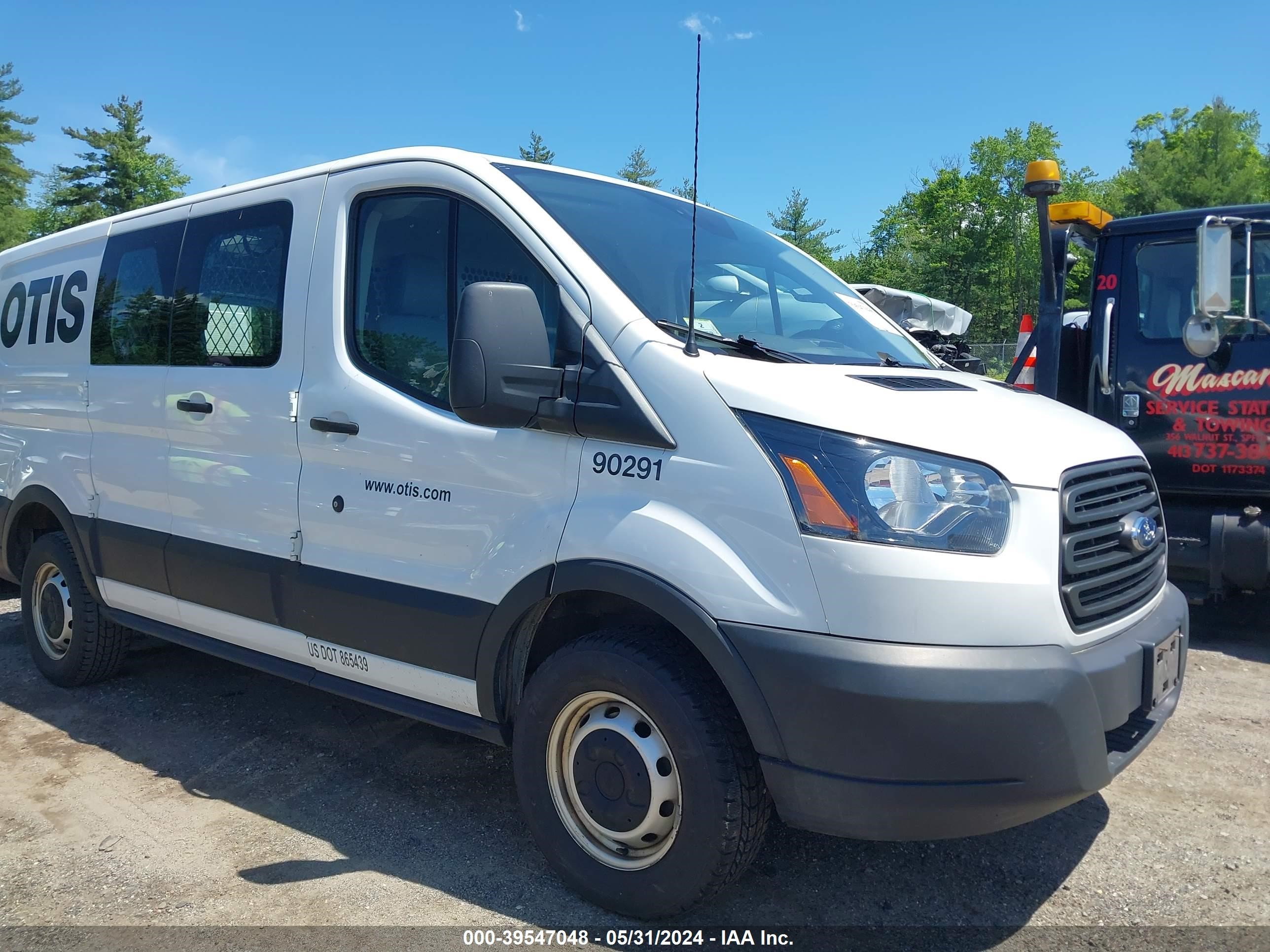 ford  2019 1ftyr1zm4kka27164