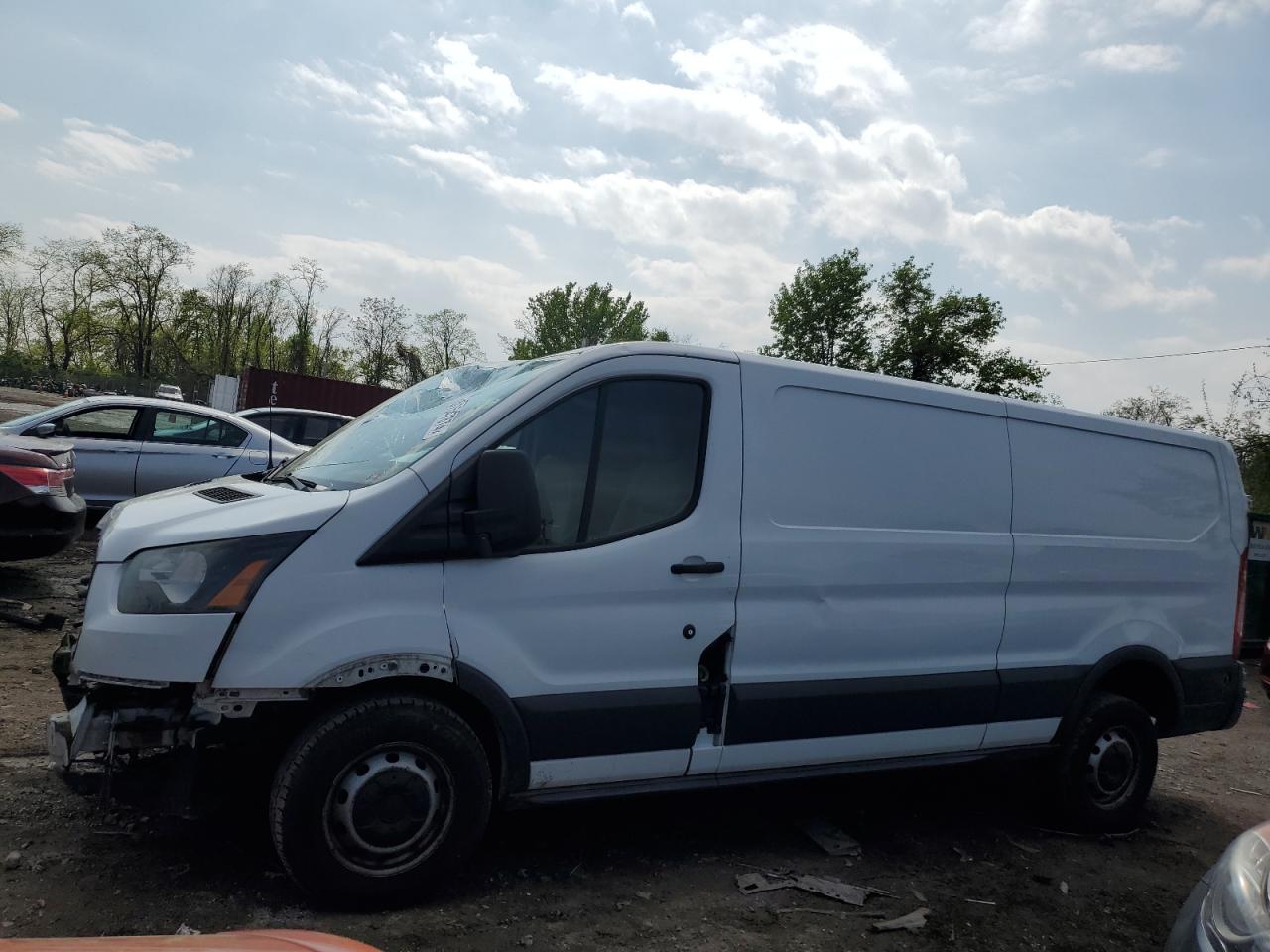 ford transit 2015 1ftyr2zm4fka37446