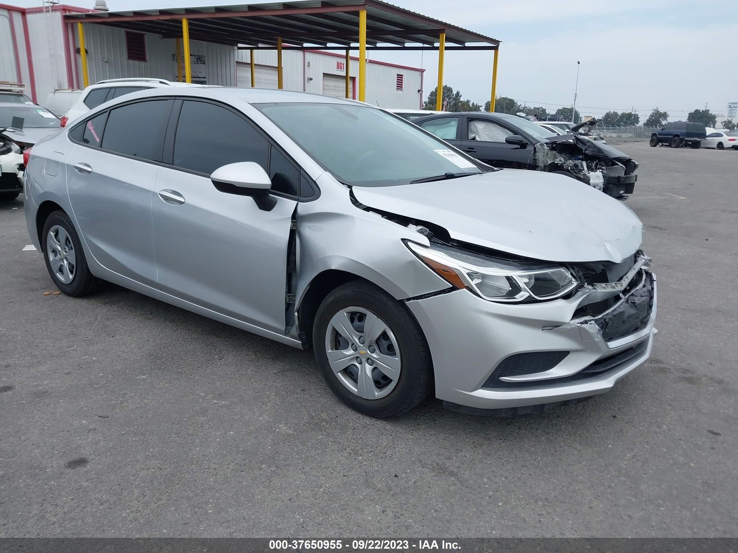 chevrolet cruze 2018 1g1bc5sm7j7126970