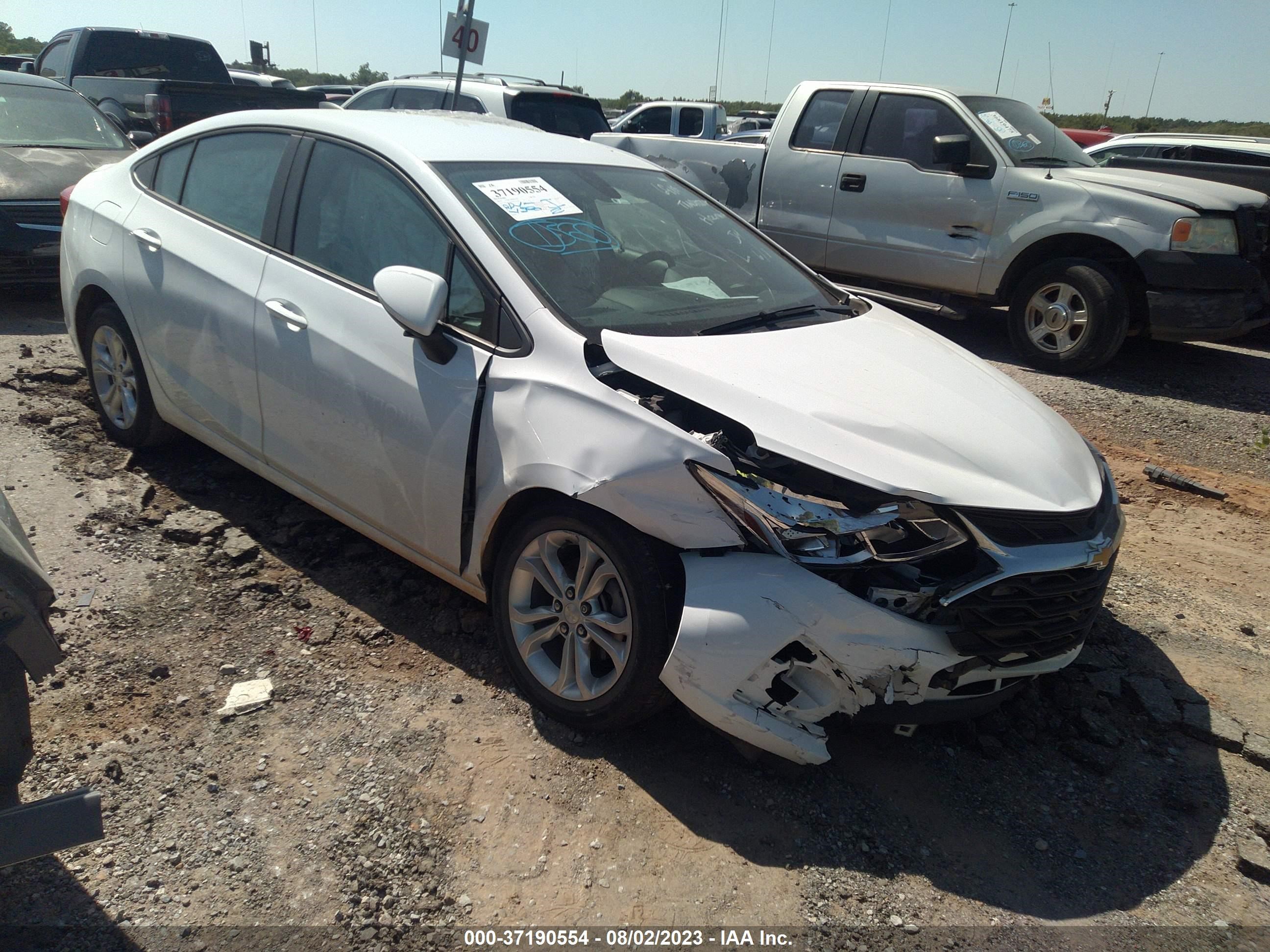 chevrolet cruze 2019 1g1bc5smxk7136345