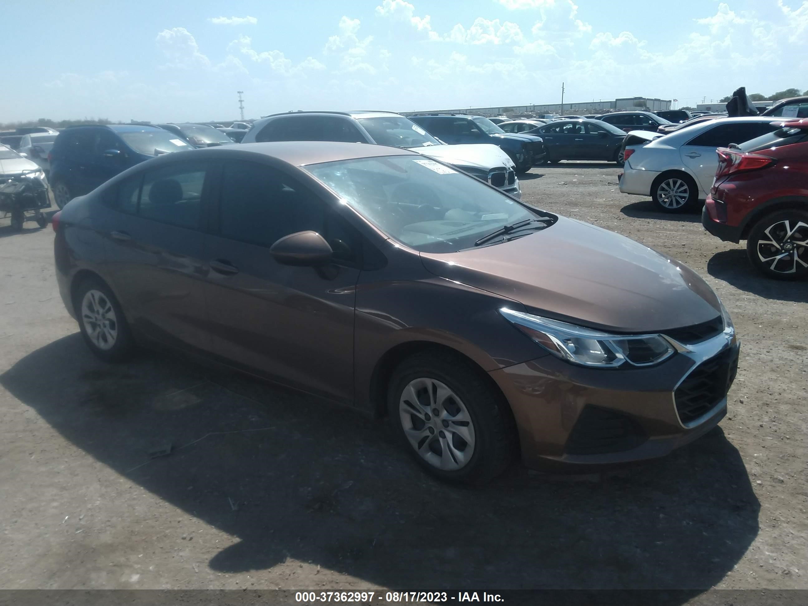 chevrolet cruze 2019 1g1bc5smxk7137348