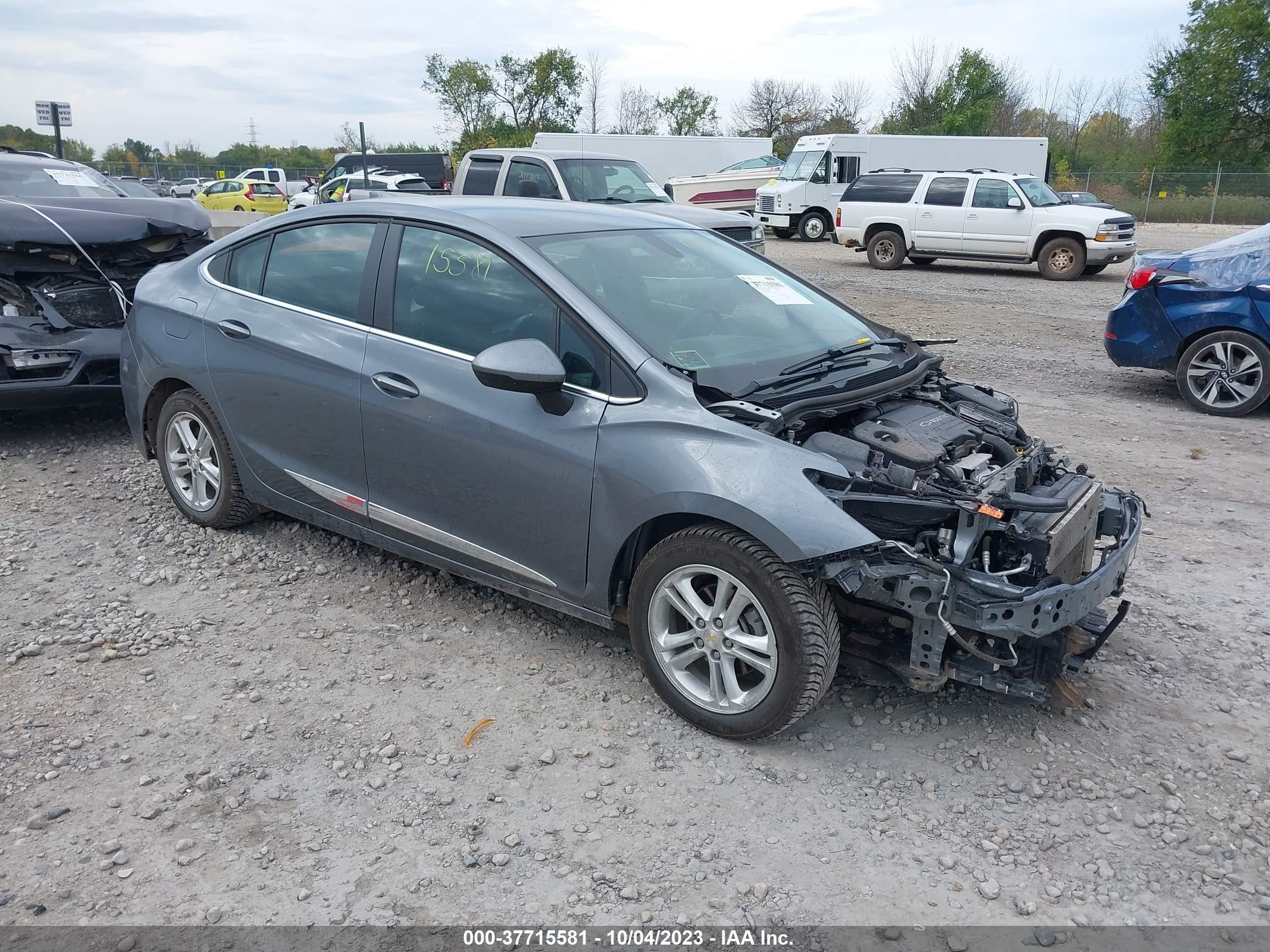 chevrolet cruze 2018 1g1be5sm5j7157449