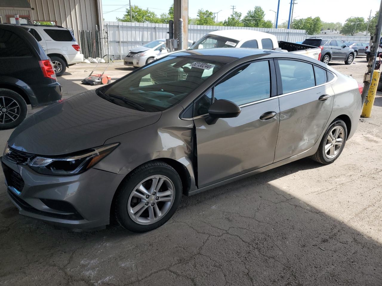 chevrolet cruze 2017 1g1be5sm6h7147703