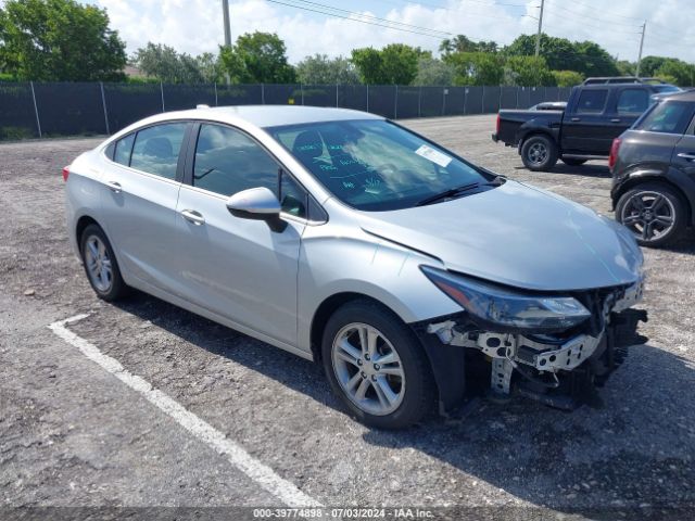 chevrolet cruze 2018 1g1be5sm8j7247582