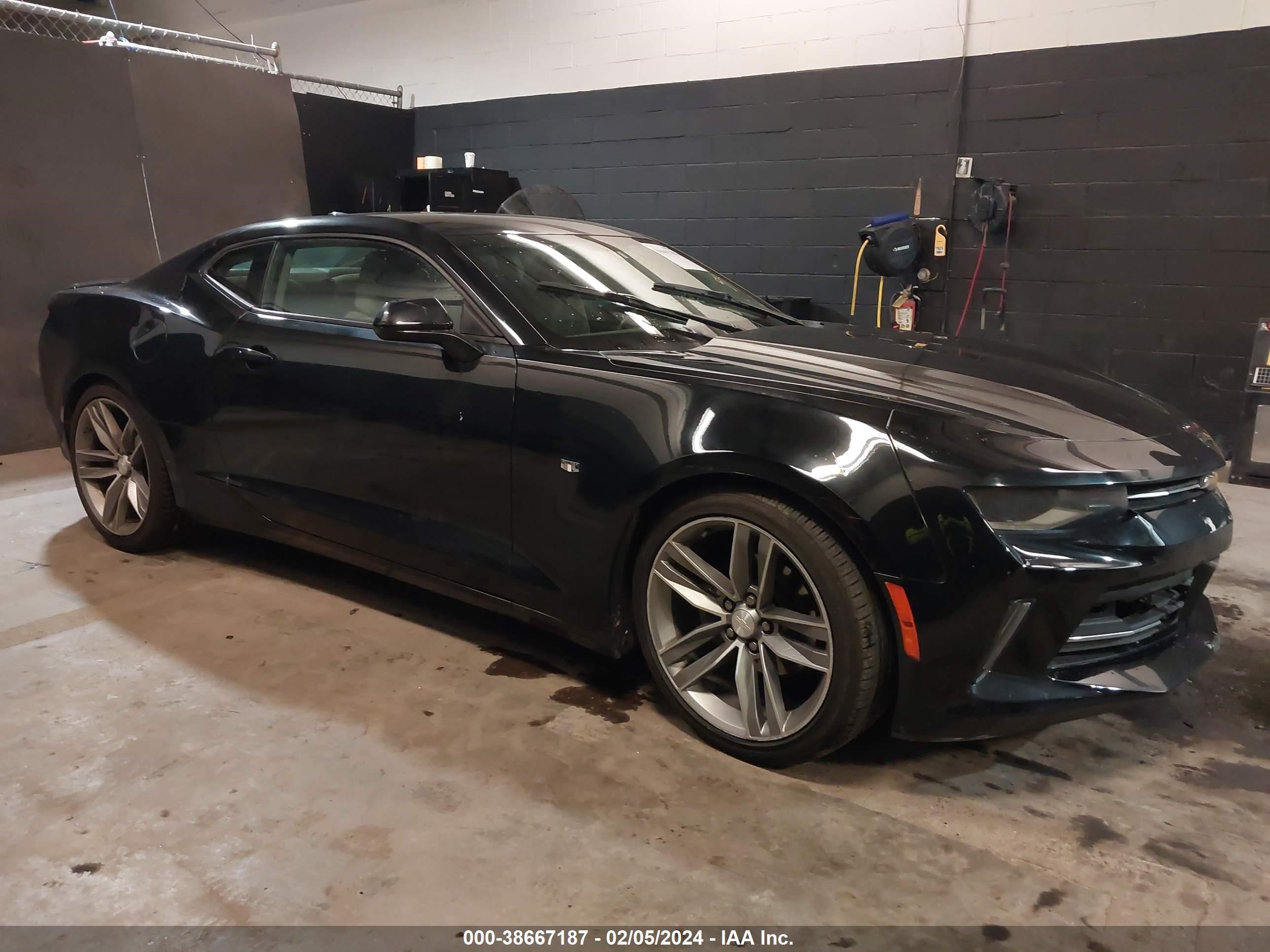 chevrolet camaro 2018 1g1fb1rs0j0146987