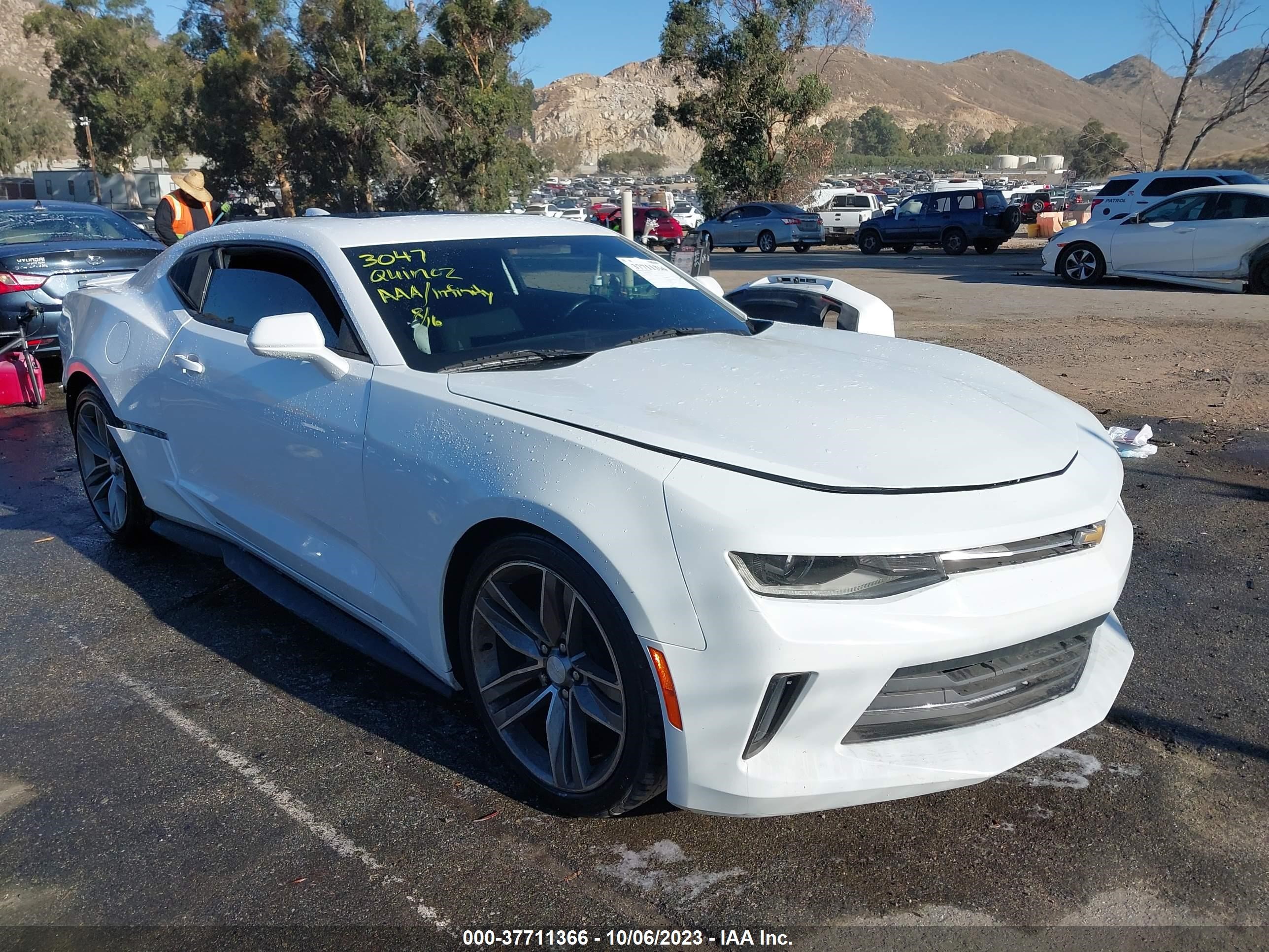 chevrolet camaro 2017 1g1fb1rs2h0158438