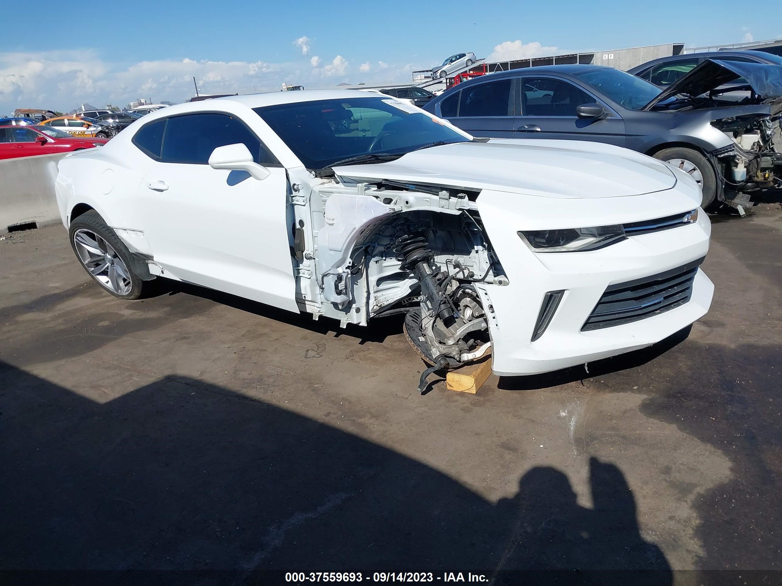 chevrolet camaro 2018 1g1fb1rs8j0181101