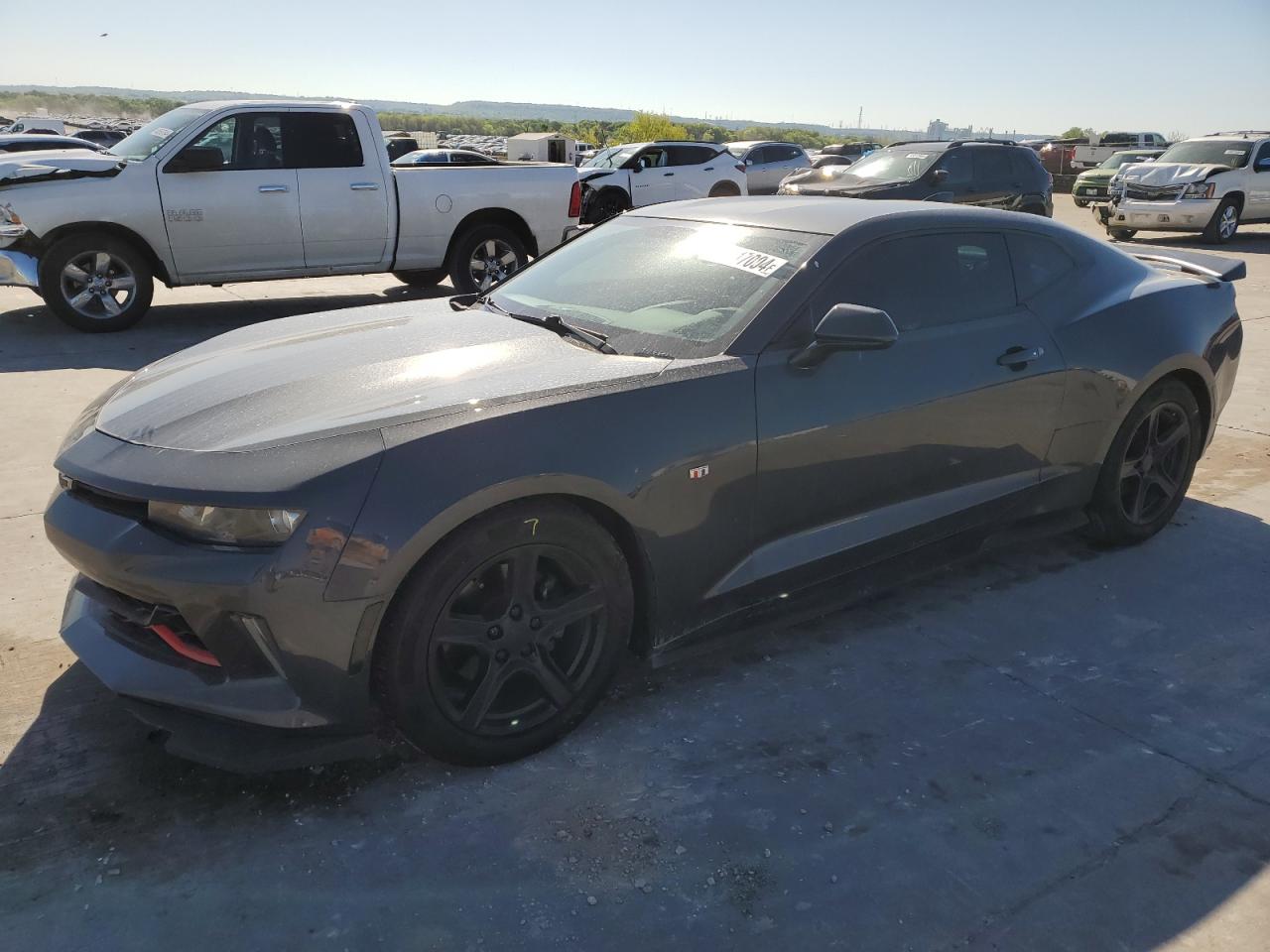 chevrolet camaro 2018 1g1fb1rx5j0132708