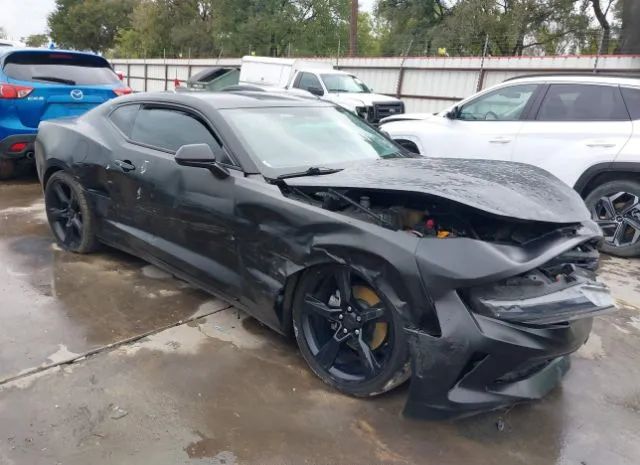 chevrolet camaro 2018 1g1fb1rx8j0157005