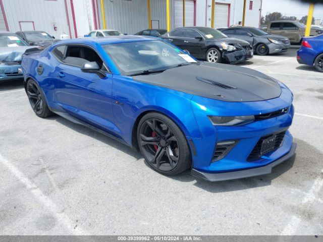 chevrolet camaro 2018 1g1fe1r72j0153975