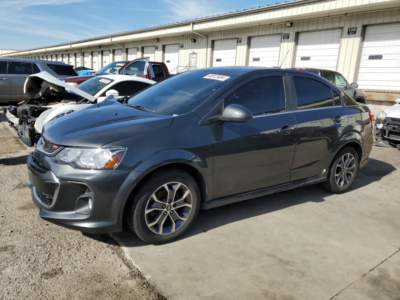 chevrolet sonic 2017 1g1jc5sb6h4176457