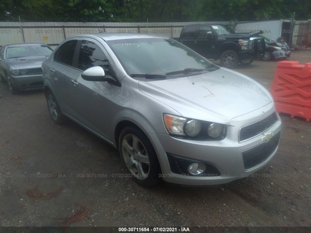 chevrolet sonic 2015 1g1je5sb0f4109070