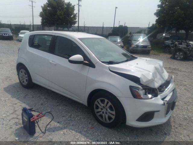 chevrolet sonic 2017 1g1jg6sg8h4170164