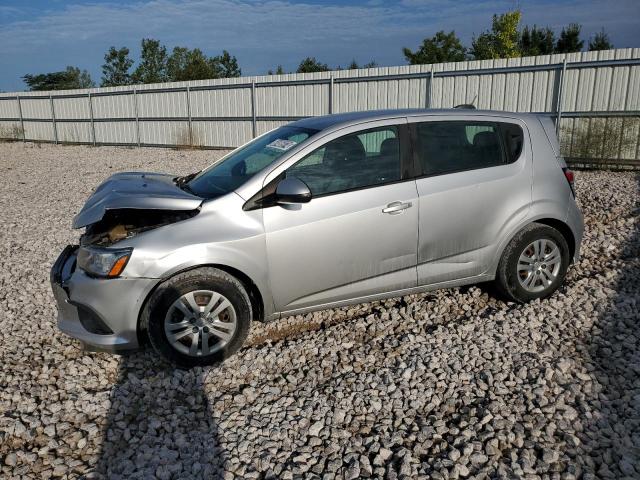 chevrolet sonic 2018 1g1jg6sh2j4104224