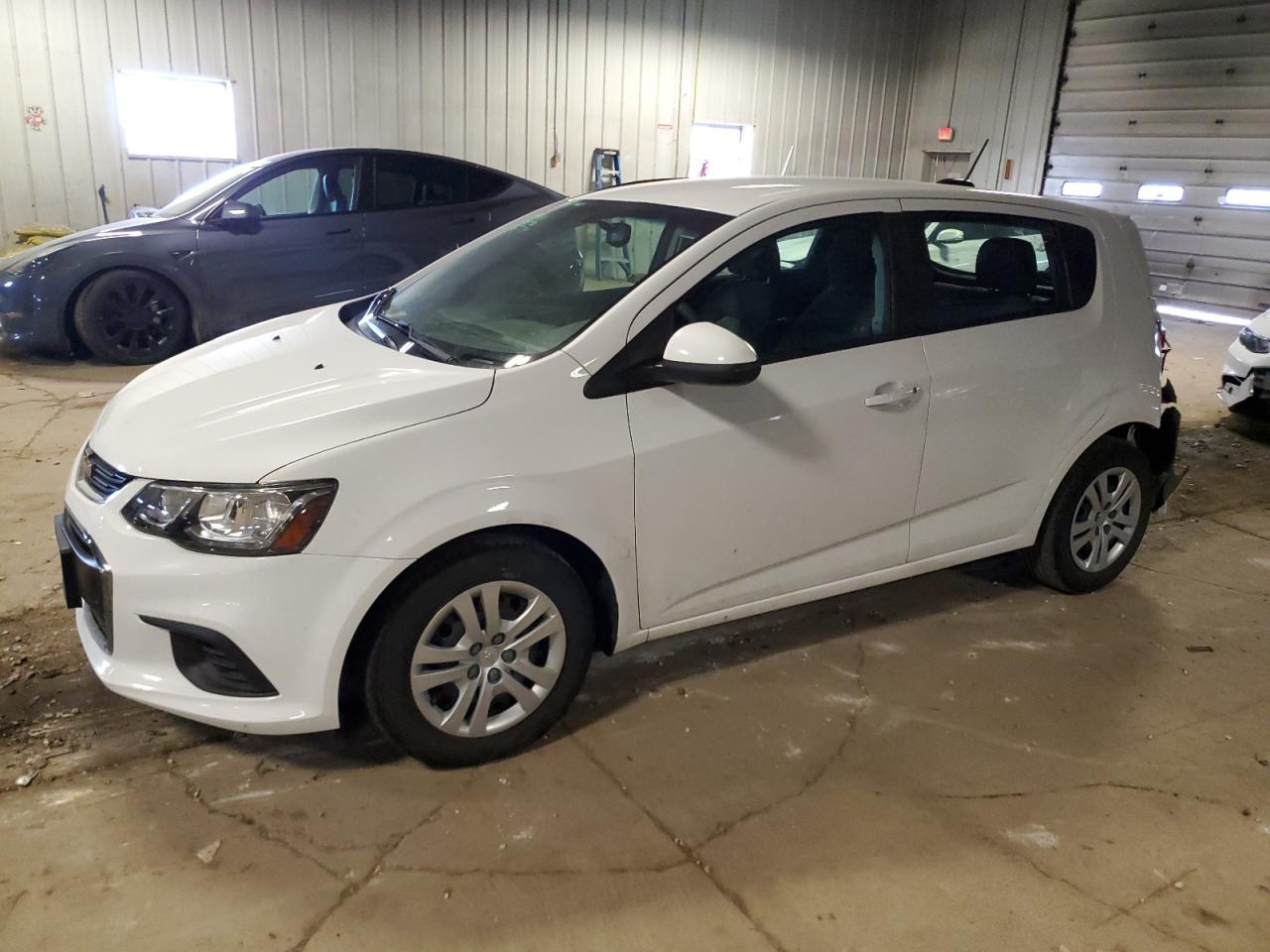 chevrolet sonic 2017 1g1jg6sh7h4173033