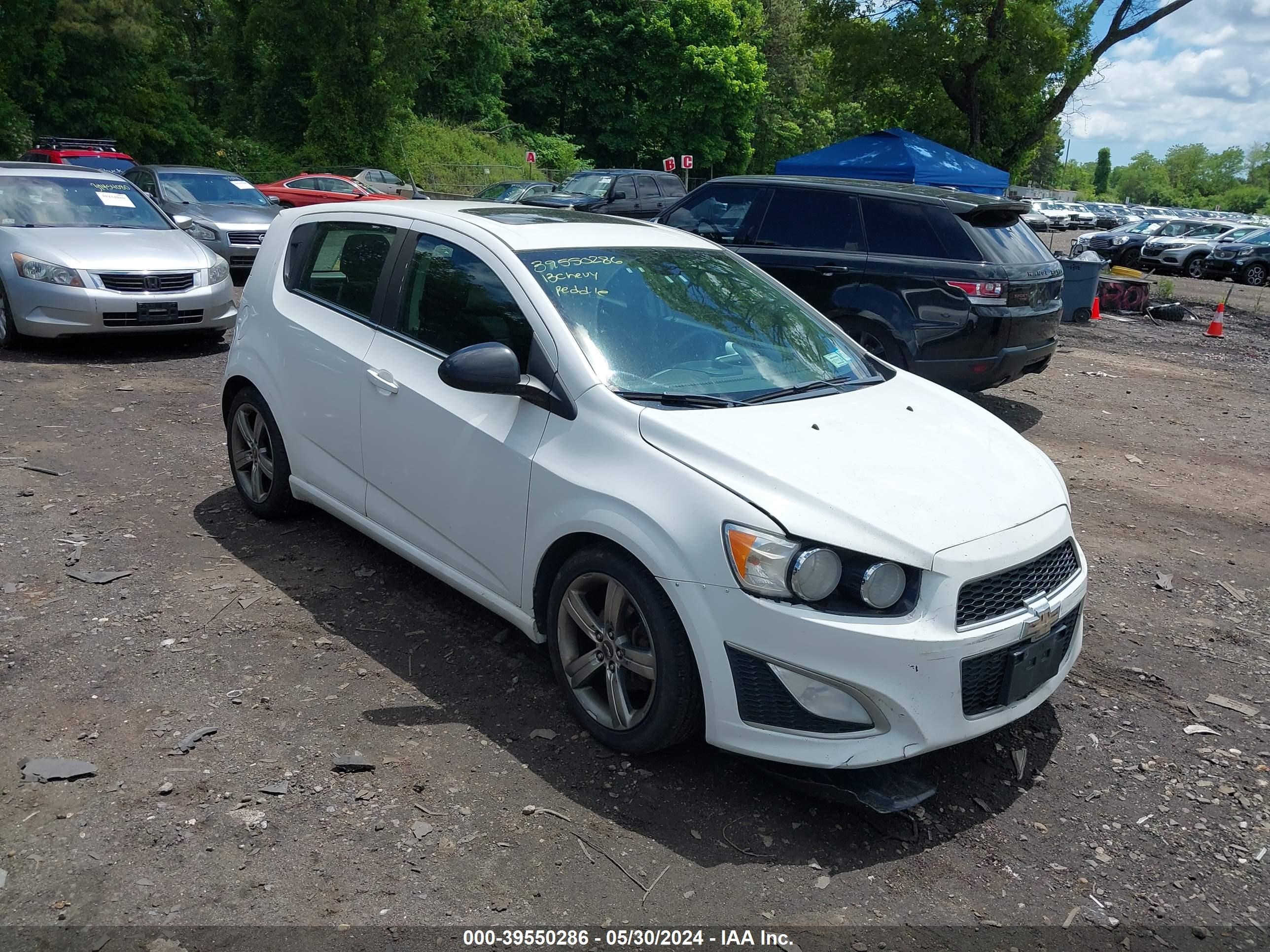 chevrolet sonic 2013 1g1jh6sb2d4185836