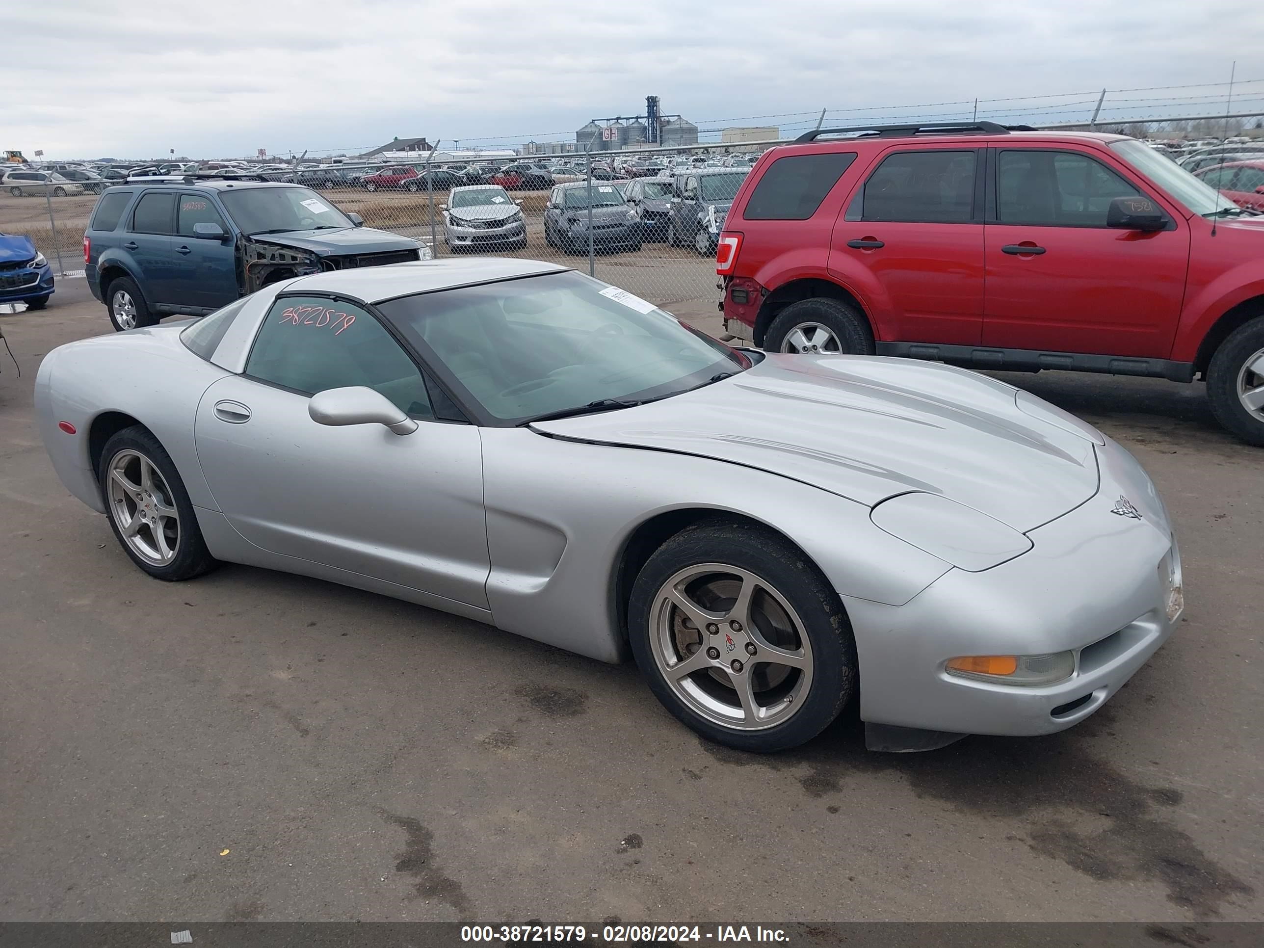 chevrolet corvette 2003 1g1yy22g835110618