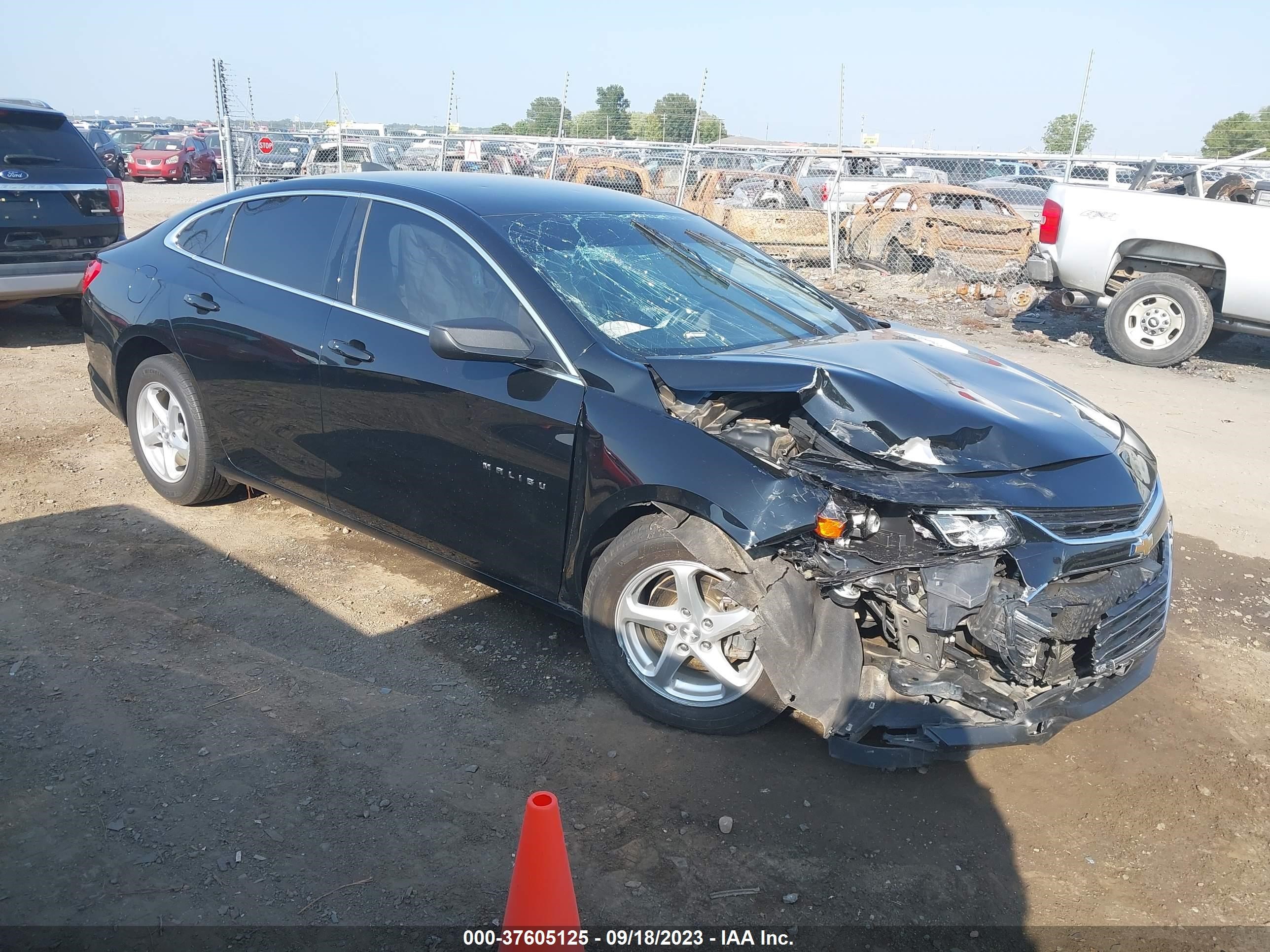 chevrolet malibu 2018 1g1zb5st0jf255602