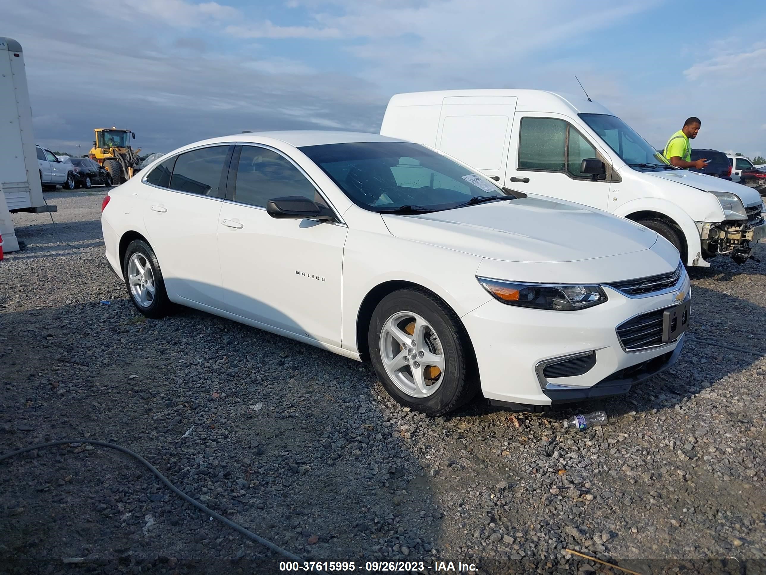 chevrolet malibu 2016 1g1zb5st9gf268437