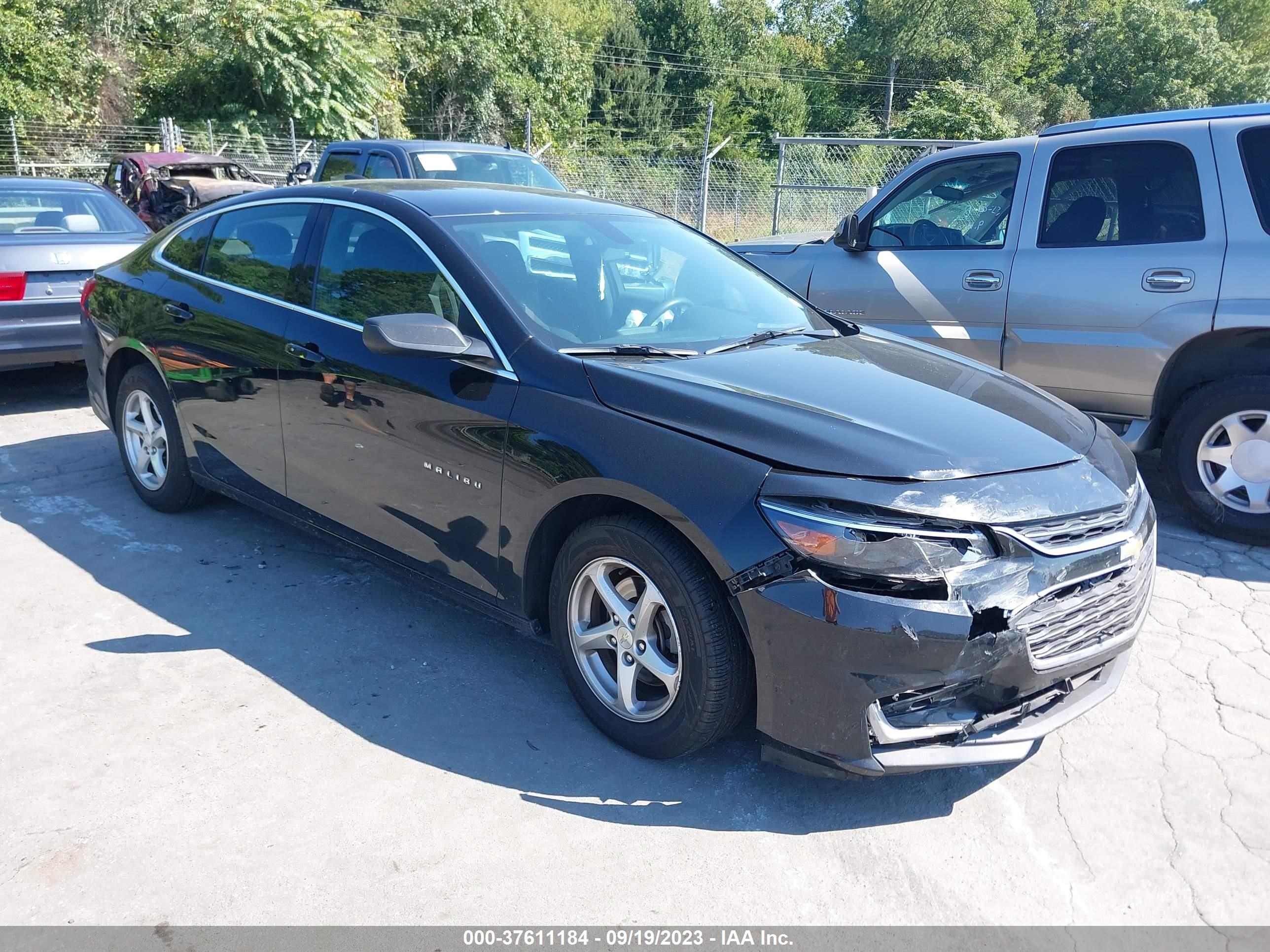 chevrolet malibu 2017 1g1zc5st0hf197739