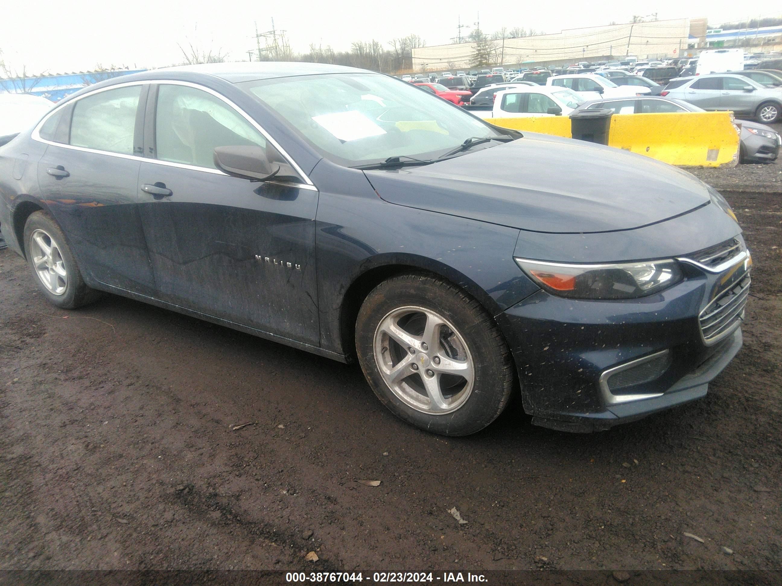 chevrolet malibu 2018 1g1zc5st1jf178588