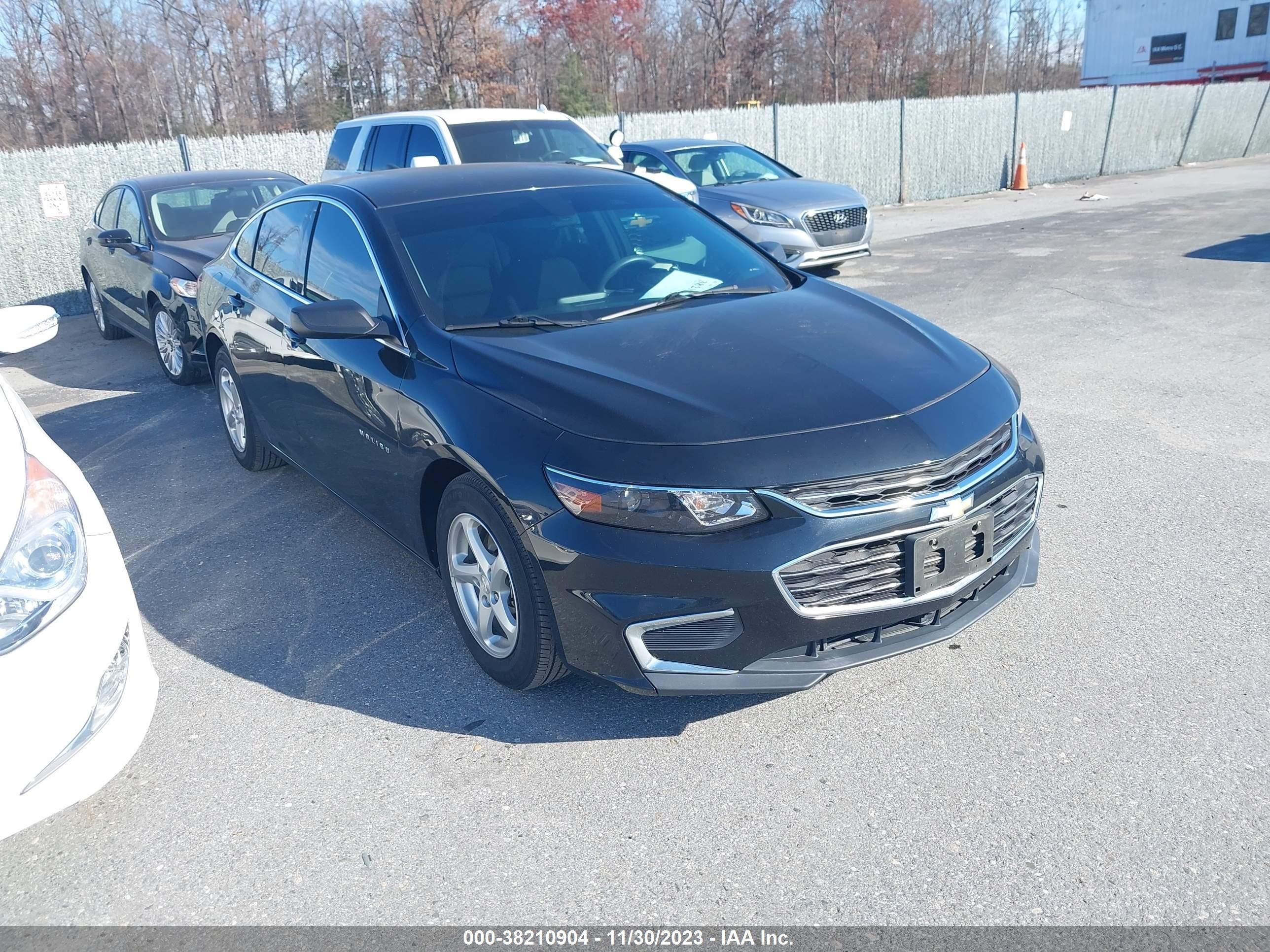 chevrolet malibu 2017 1g1zc5st9hf258571