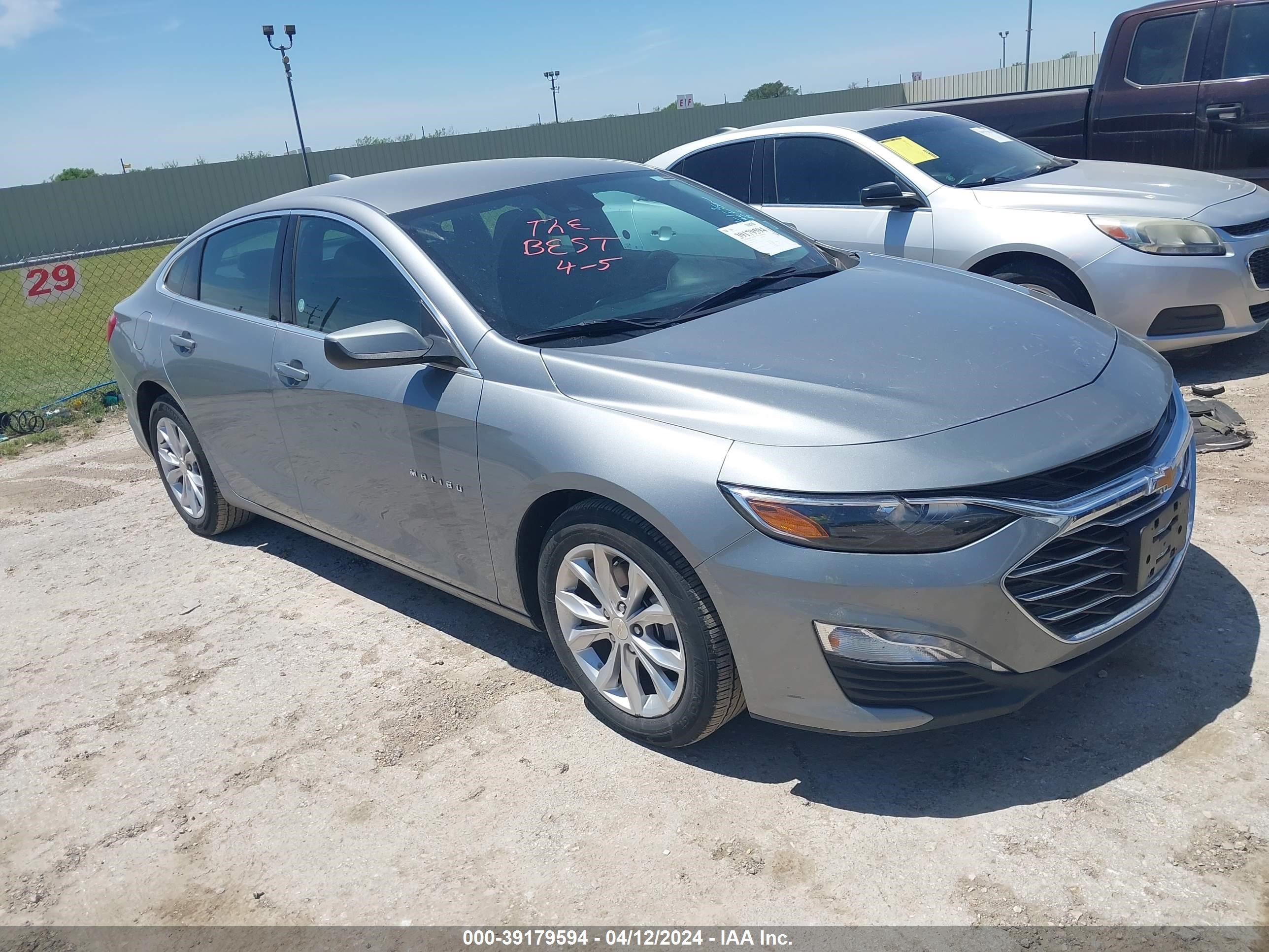 chevrolet malibu 2023 1g1zd5st0pf228676