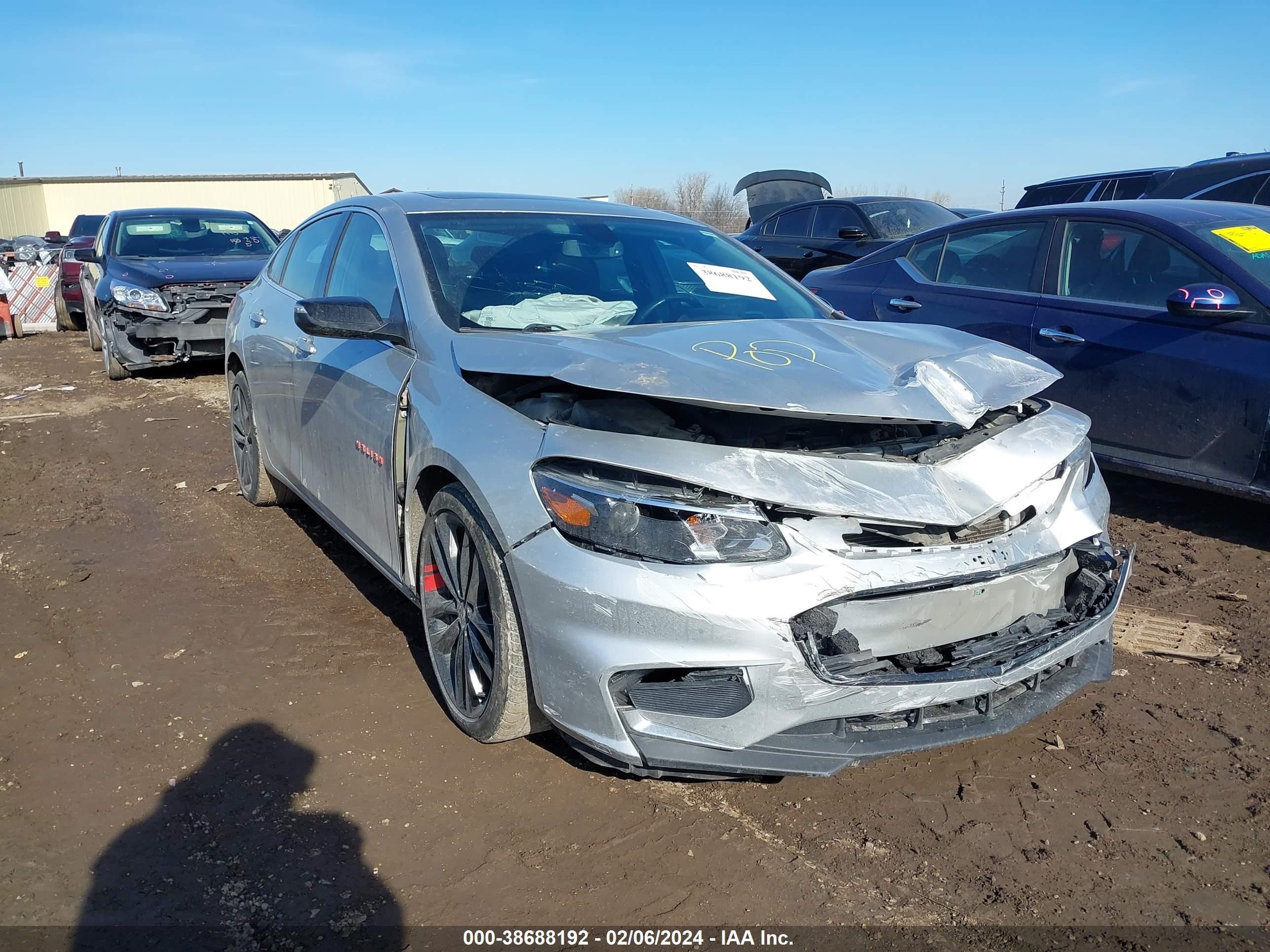 chevrolet malibu 2018 1g1zd5st4jf292517