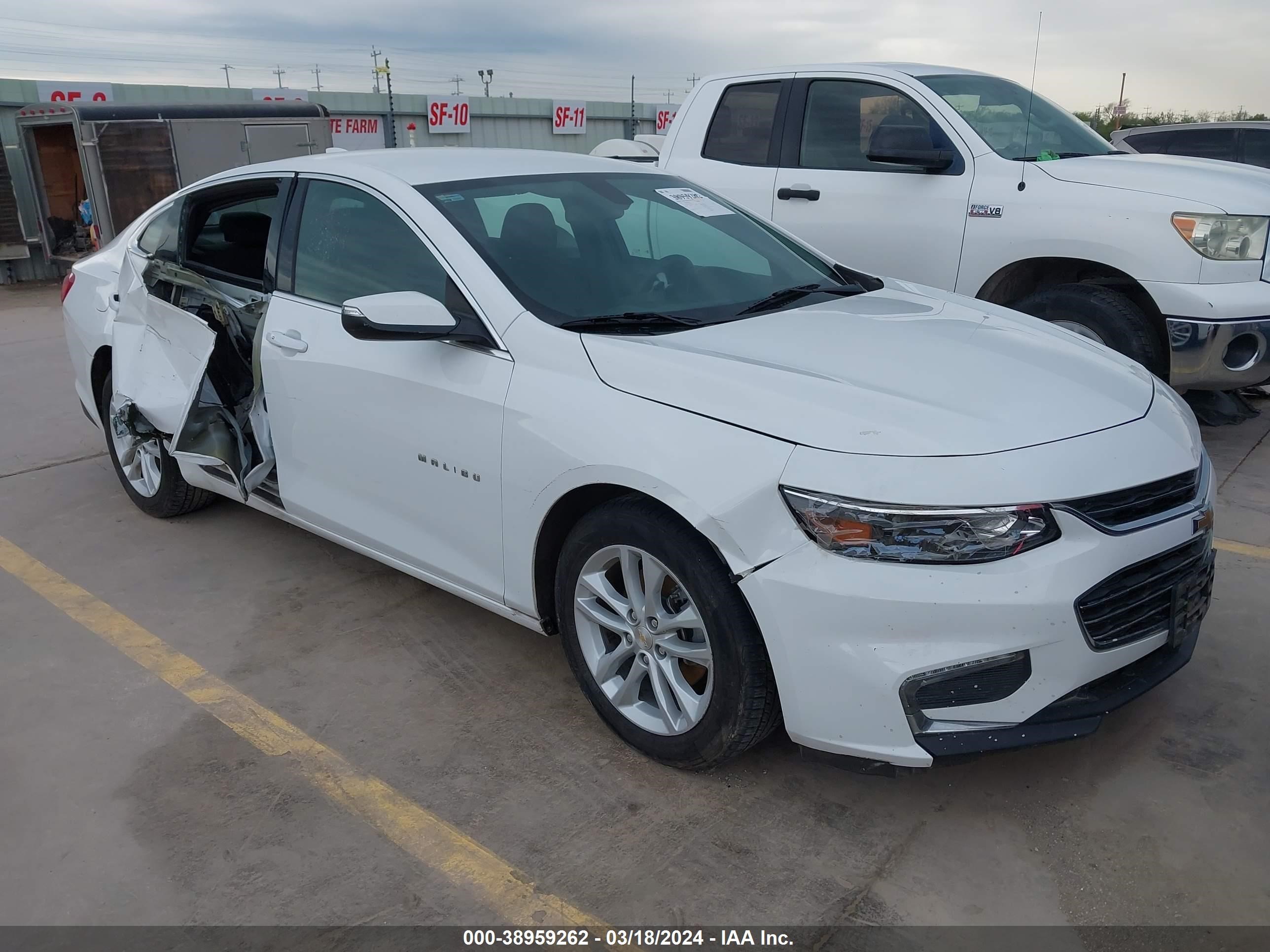 chevrolet malibu 2018 1g1zd5stxjf138801