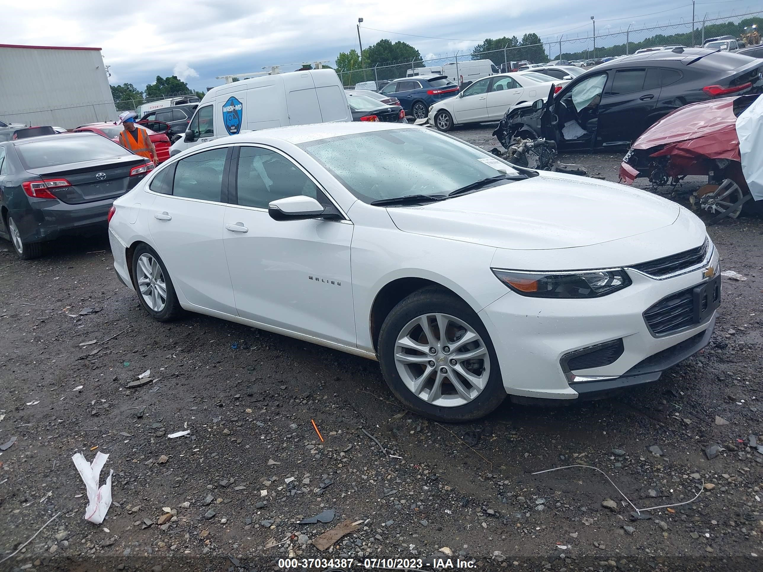 chevrolet malibu 2016 1g1ze5st5gf360233