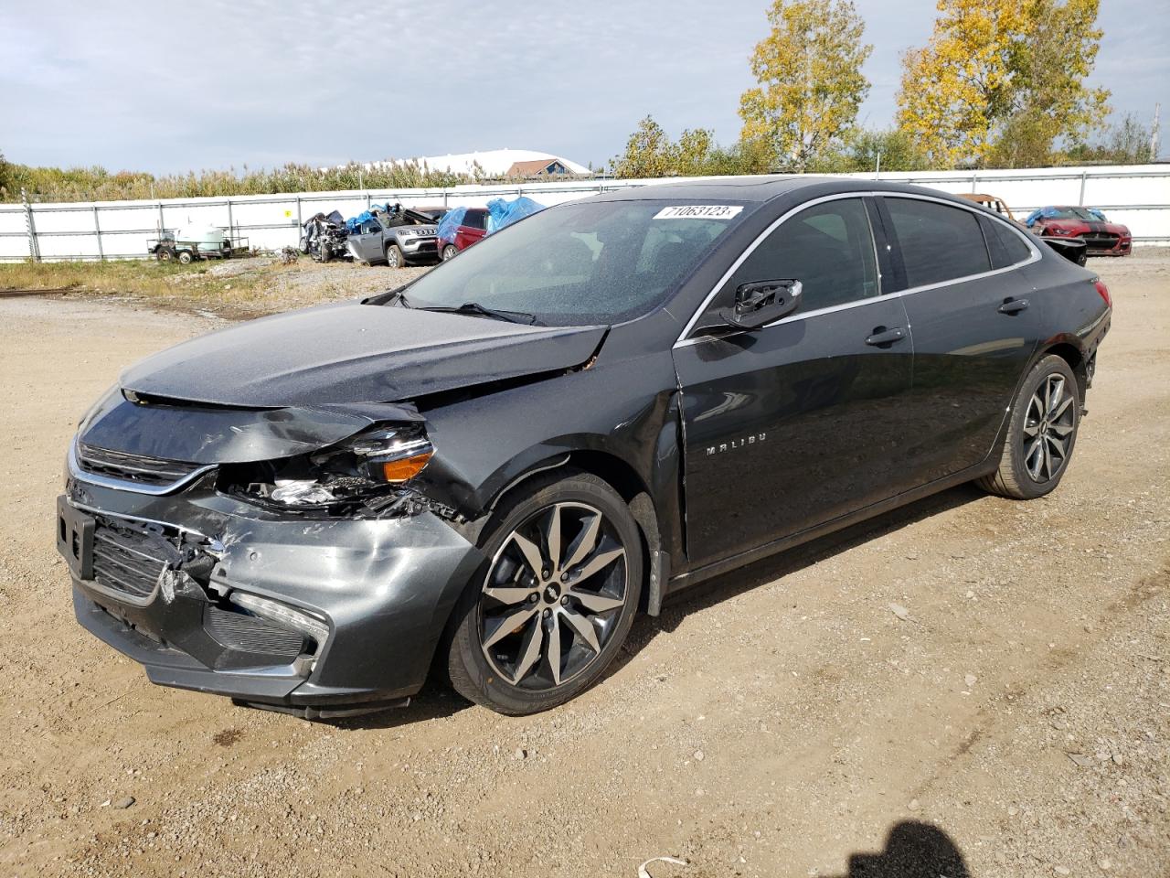 chevrolet malibu 2017 1g1ze5st7hf226079