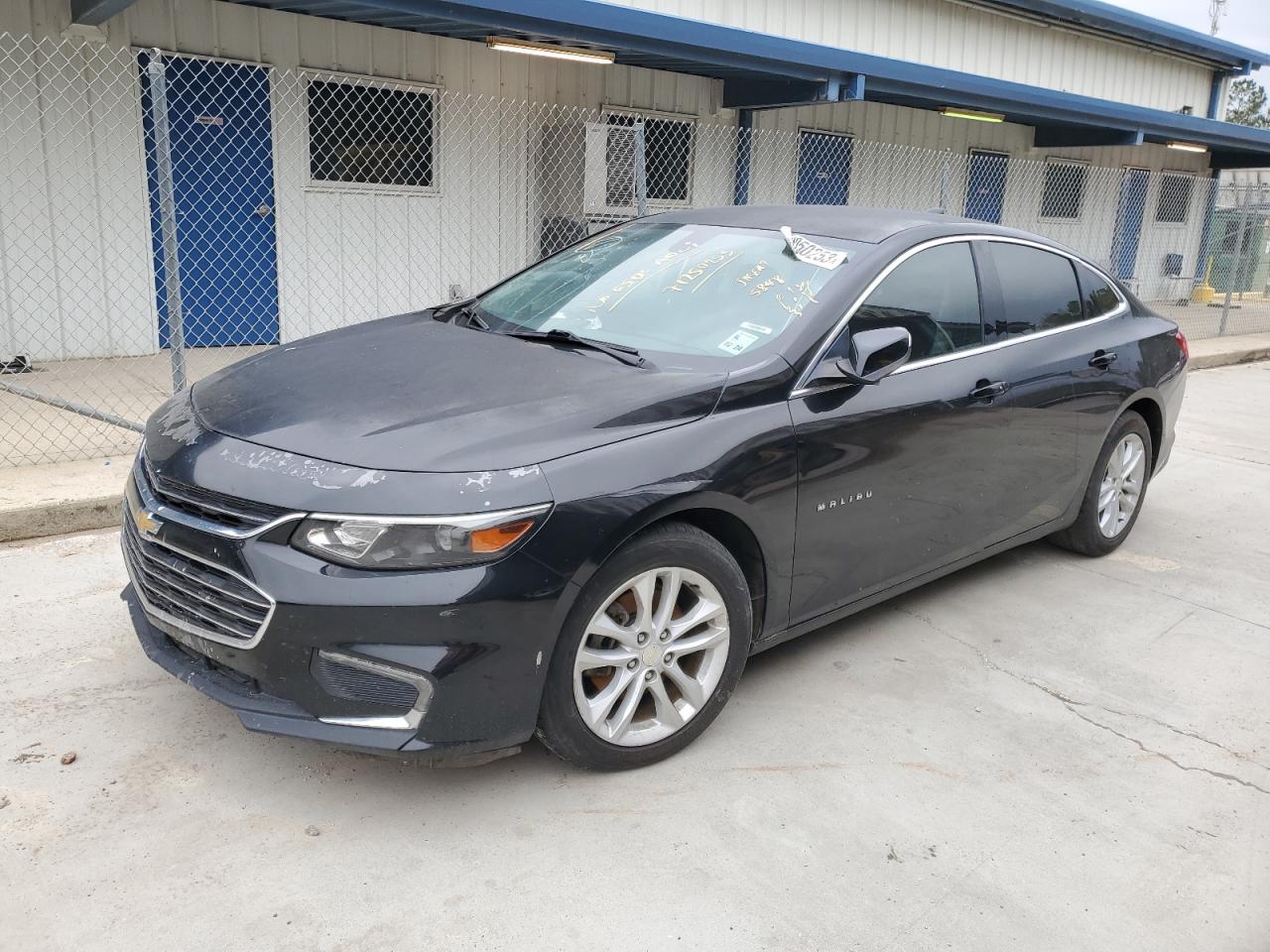 chevrolet malibu 2017 1g1ze5st8hf148900