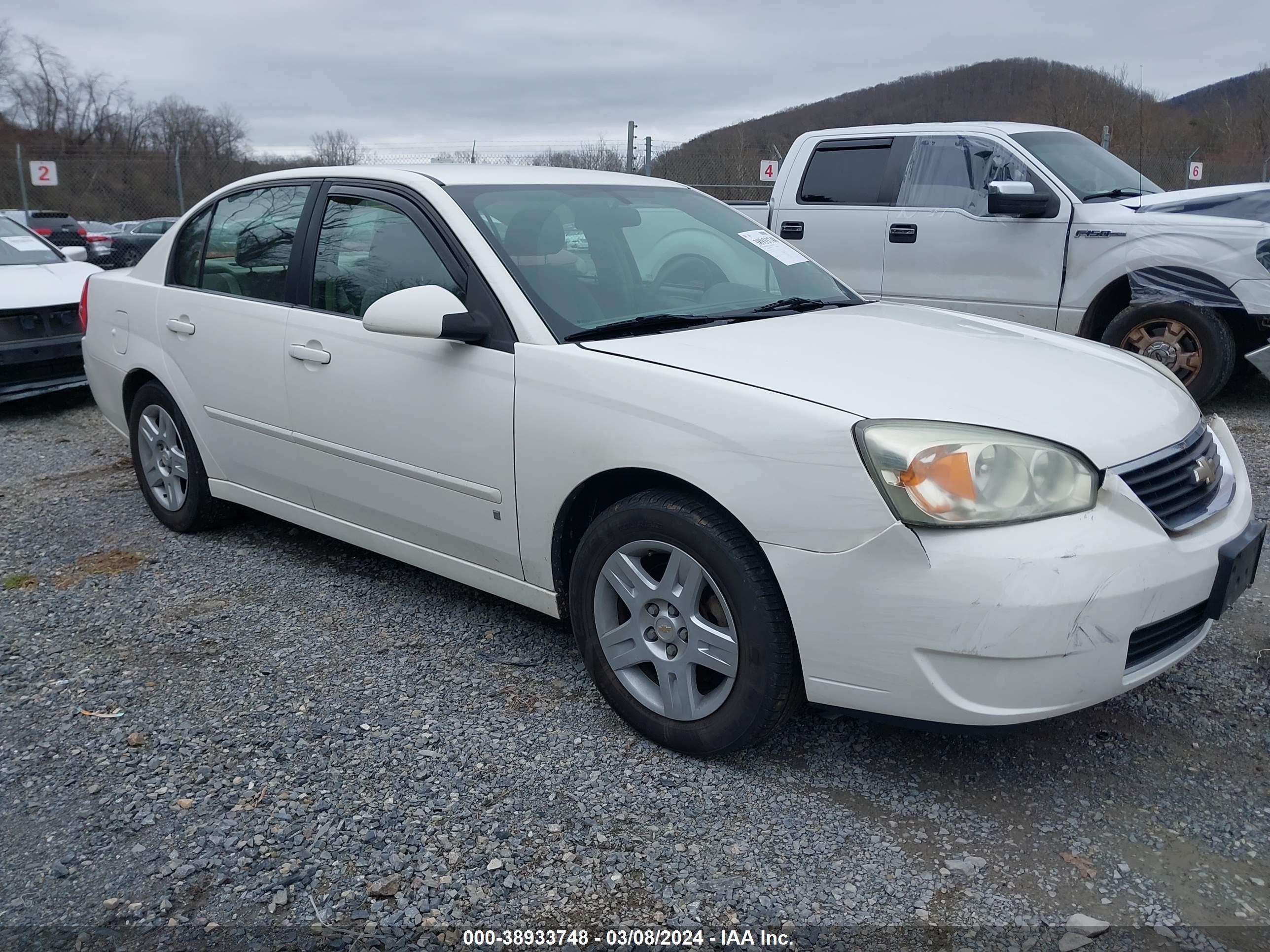 chevrolet malibu 2007 1g1zt58n07f137306