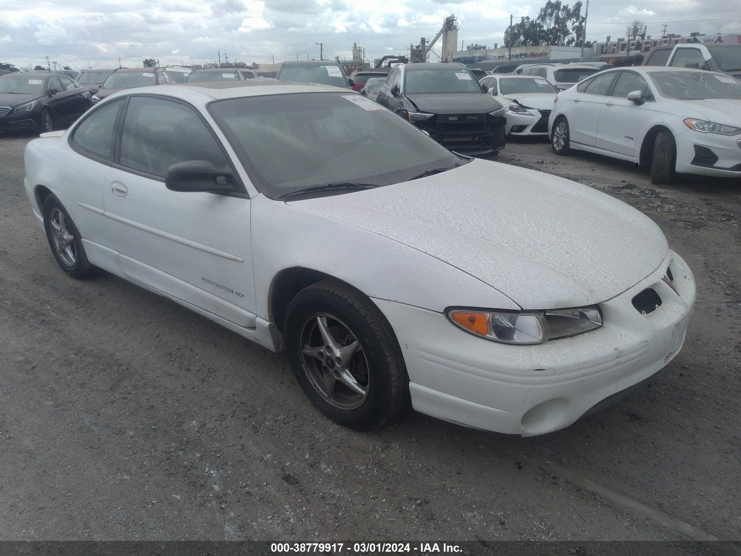 pontiac grand prix 2000 1g2wp12k6yf108856