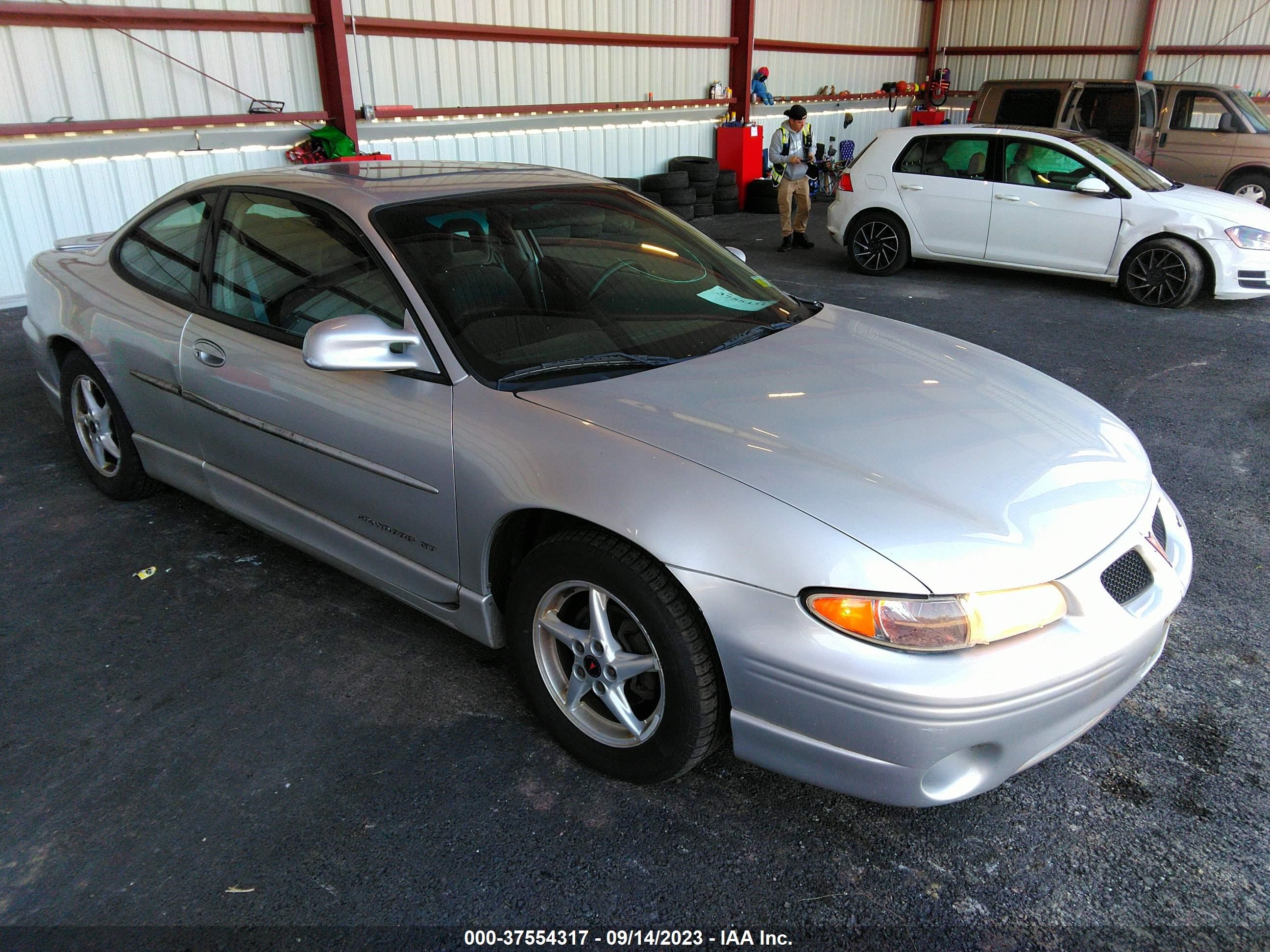 pontiac grand prix 2002 1g2wp12kx2f117261