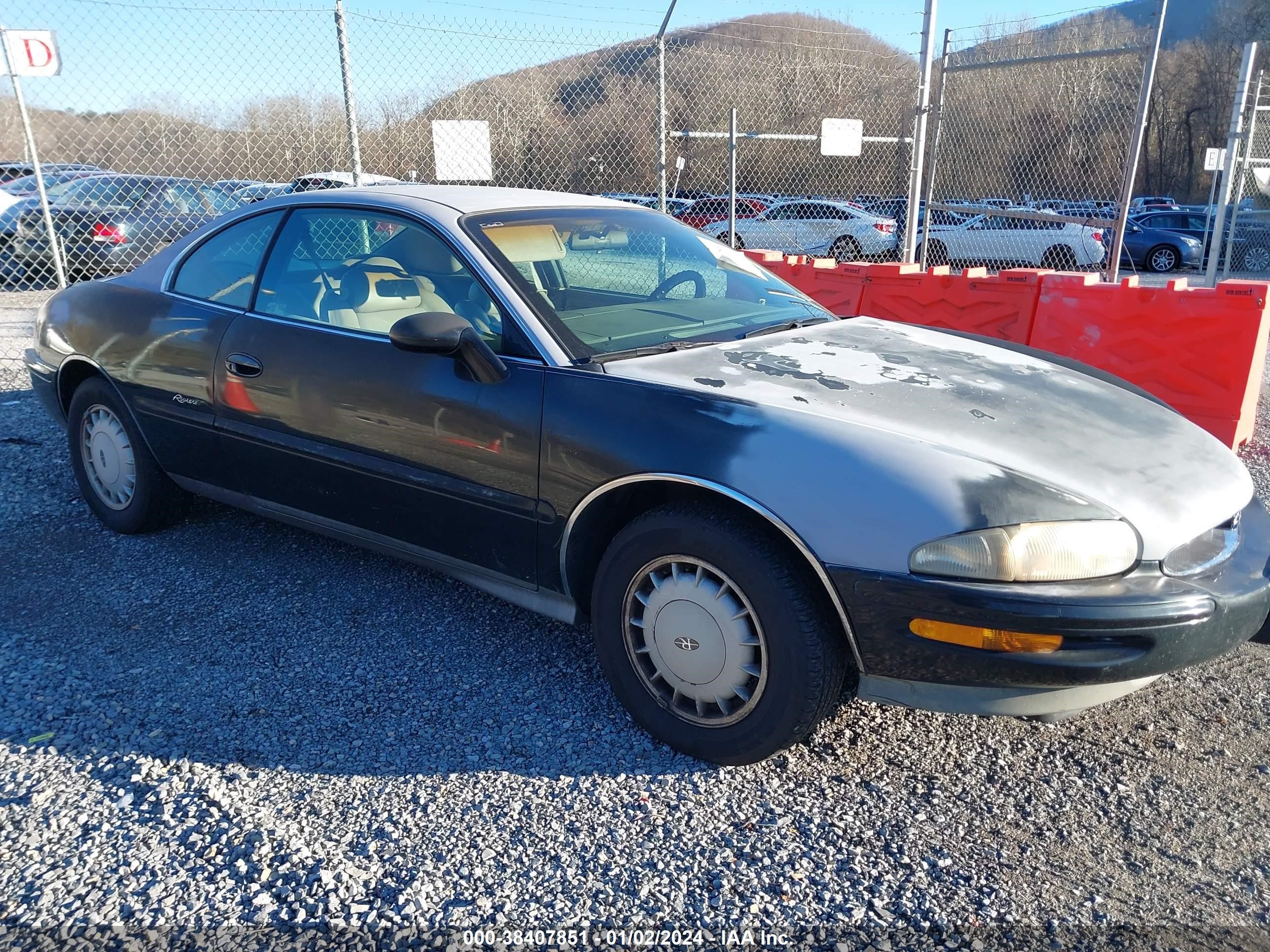 buick riviera 1995 1g4gd22k2s4718735