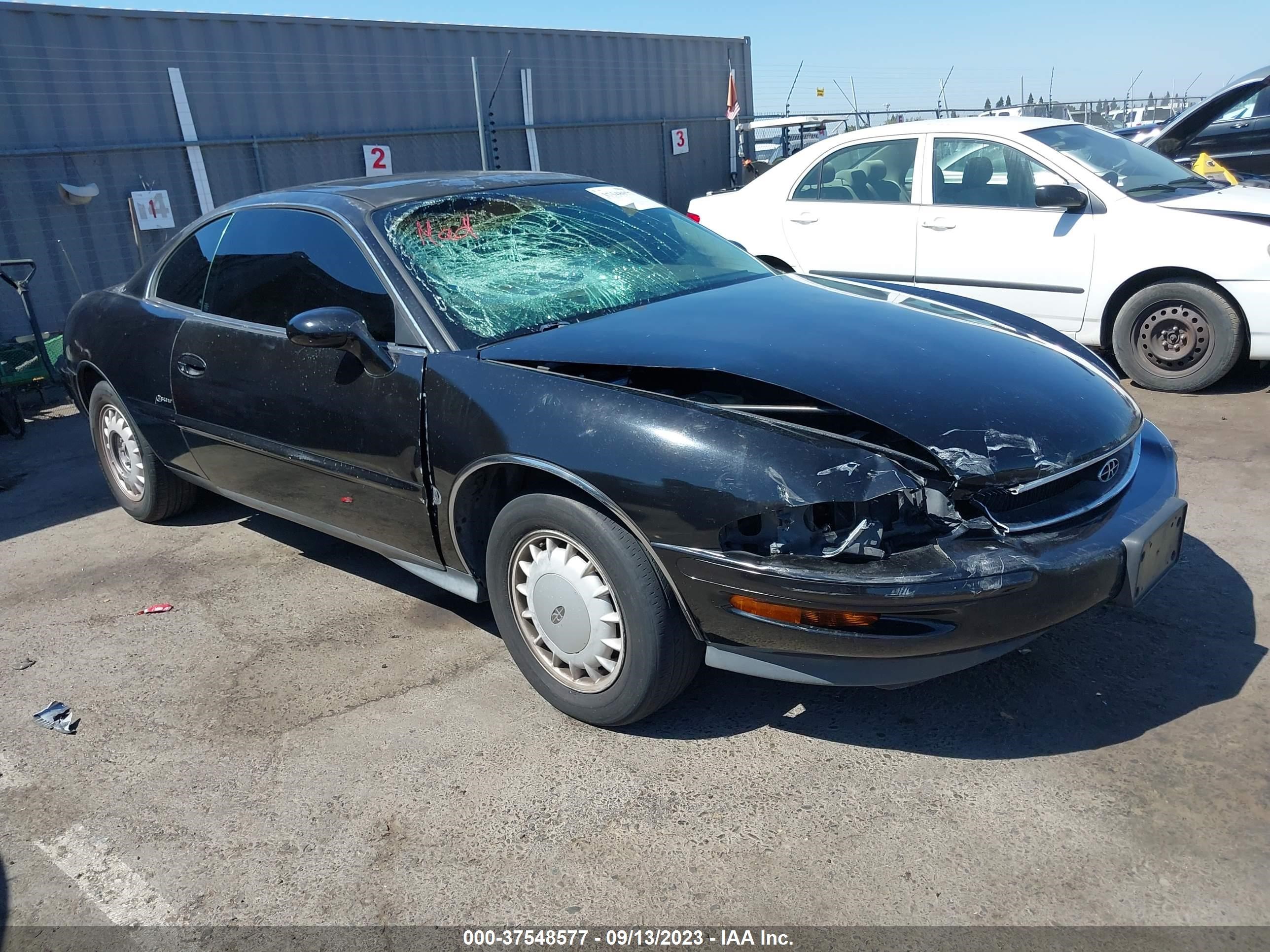 buick riviera 1997 1g4gd22k2v4709456