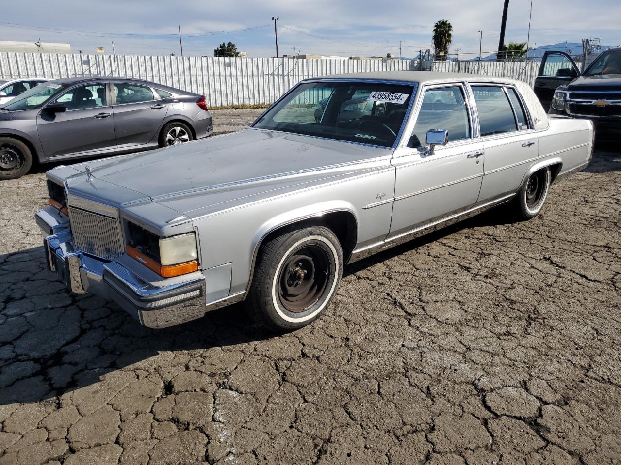 cadillac brougham 1989 1g6cn51y4kr716306