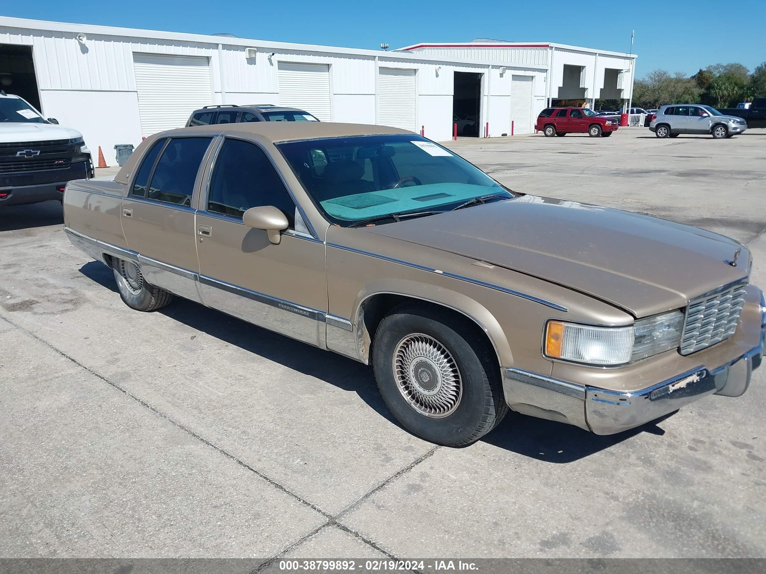 cadillac fleetwood 1994 1g6dw52p1rr719535