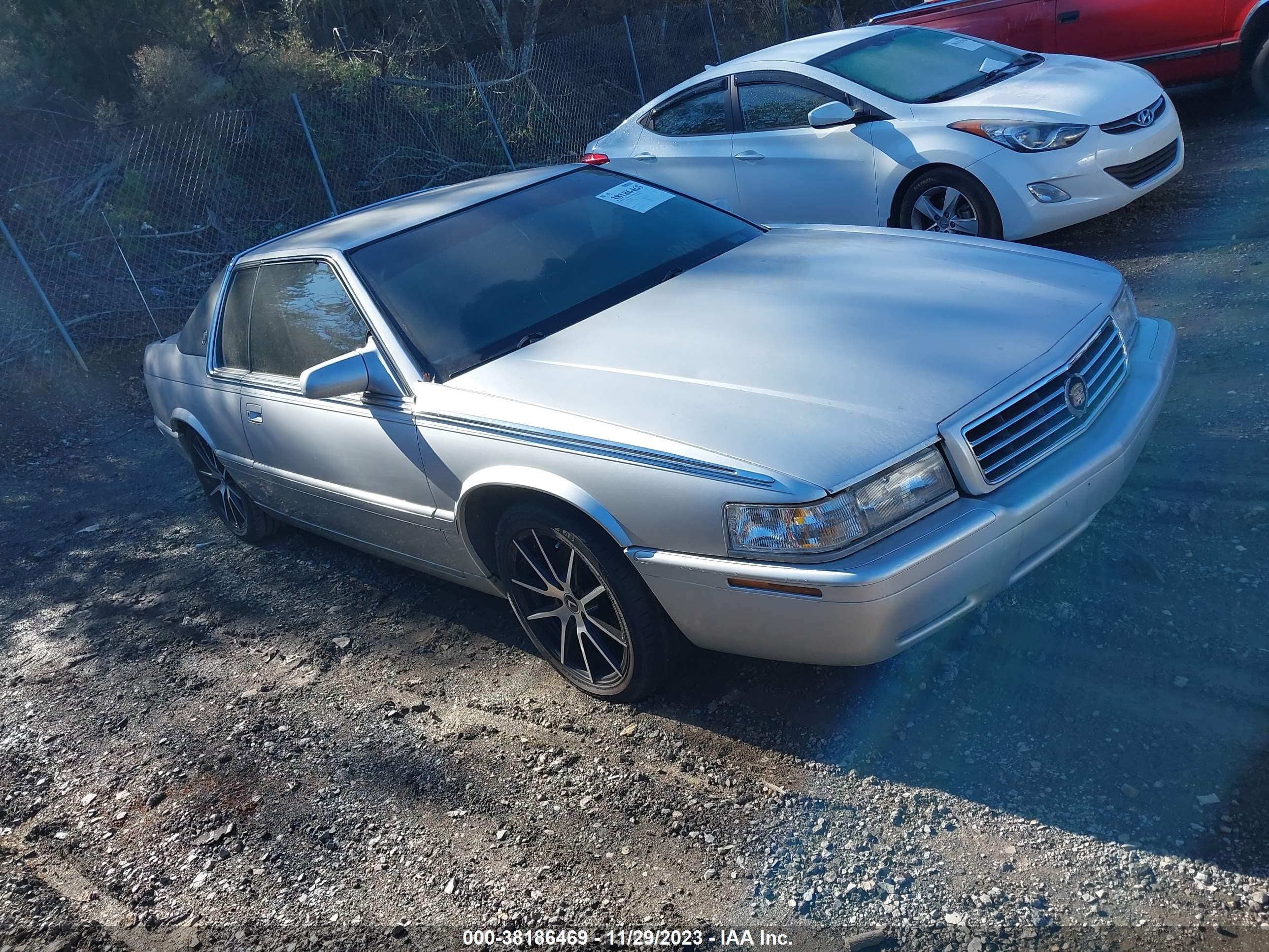 cadillac eldorado 2001 1g6et12911b103807