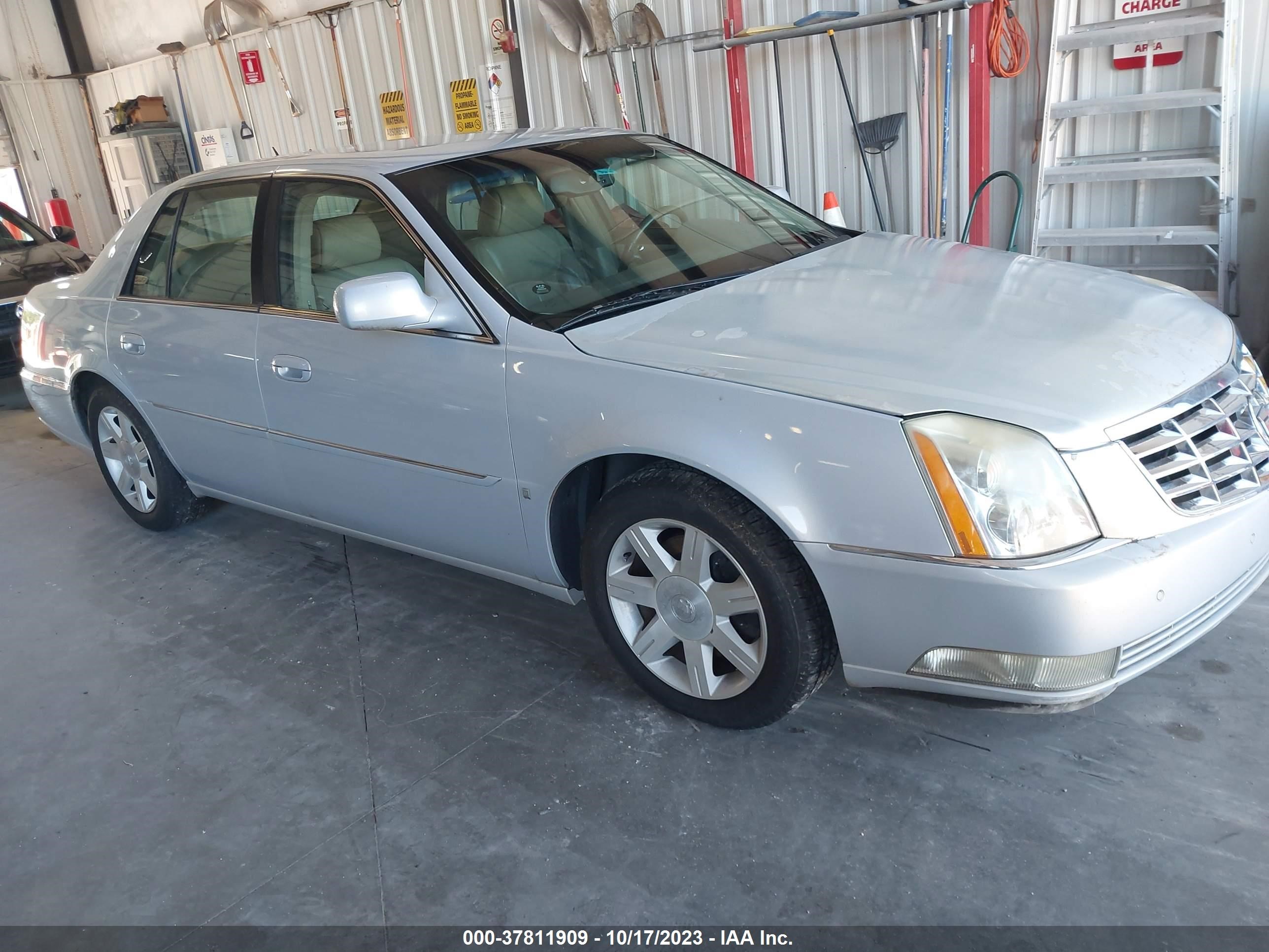 cadillac dts 2006 1g6kd57y26u172427