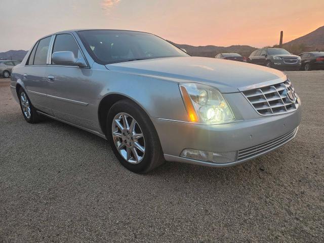 cadillac dts luxury 2011 1g6kd5e63bu150688