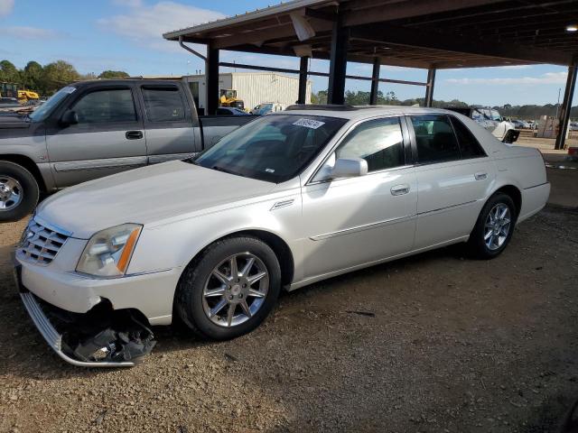 cadillac dts luxury 2011 1g6kd5e64bu121197