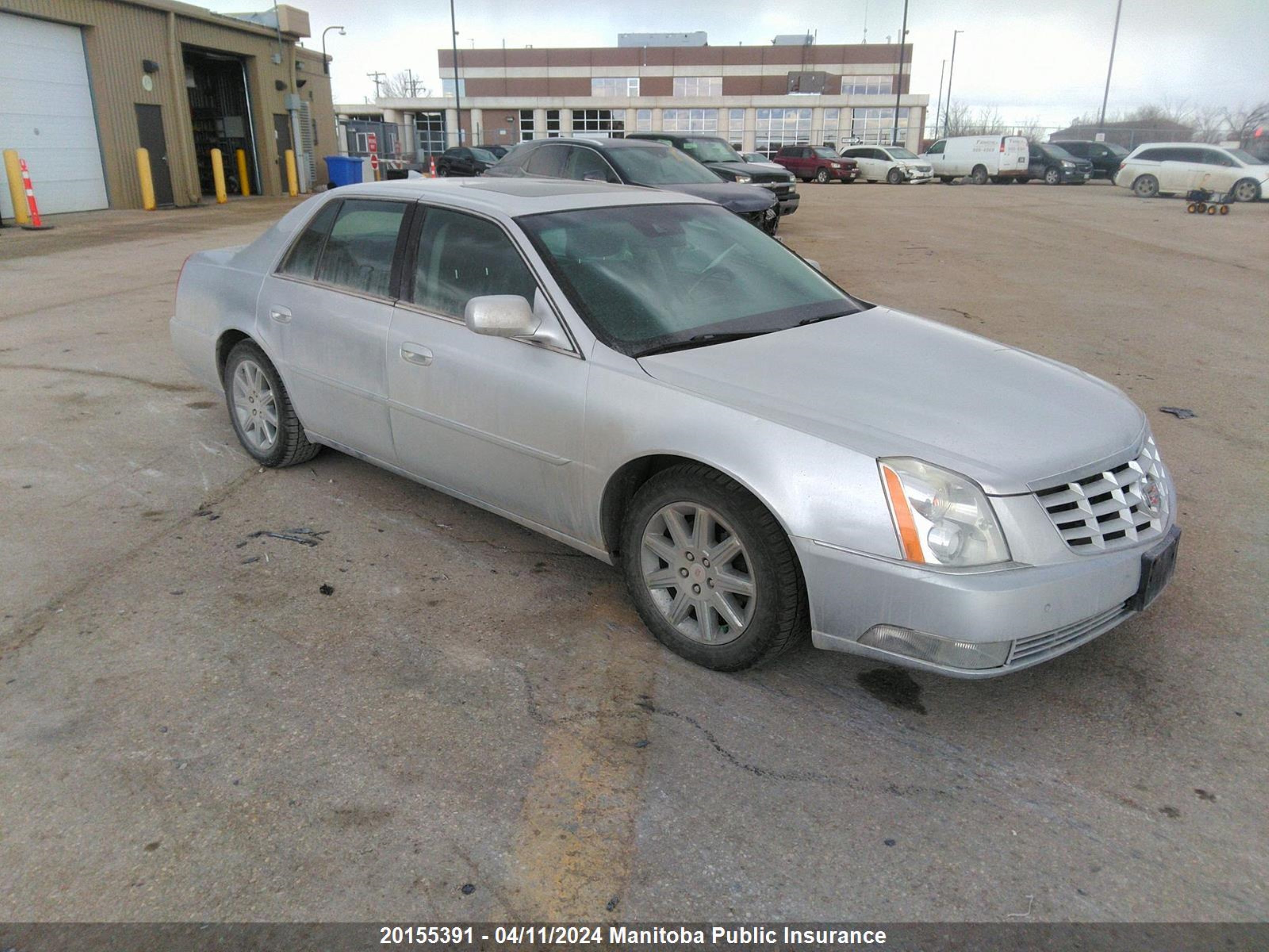 cadillac dts 2010 1g6kh5ey2au127858