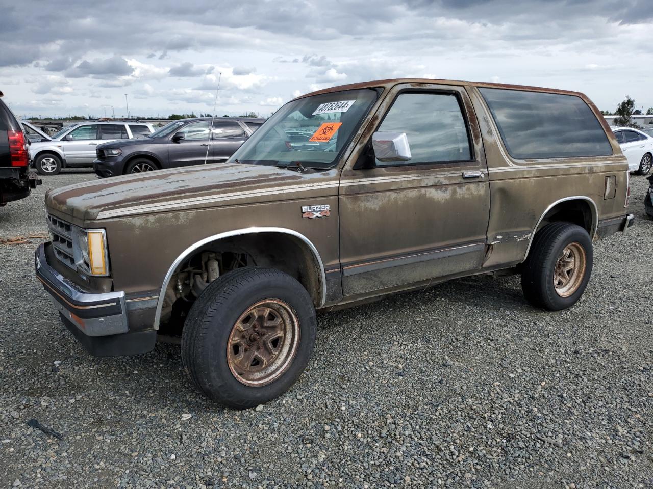 chevrolet blazer 1984 1g8ct18bxe0102634