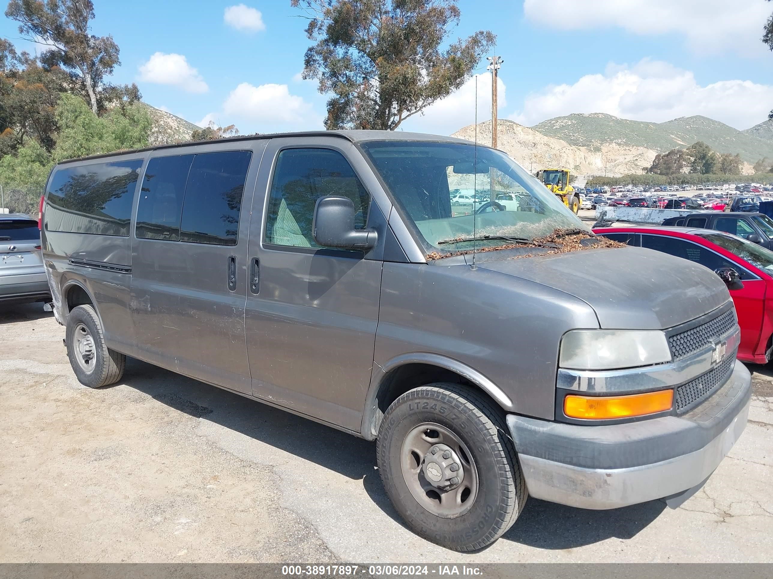 chevrolet express 2008 1gahg39k581204571