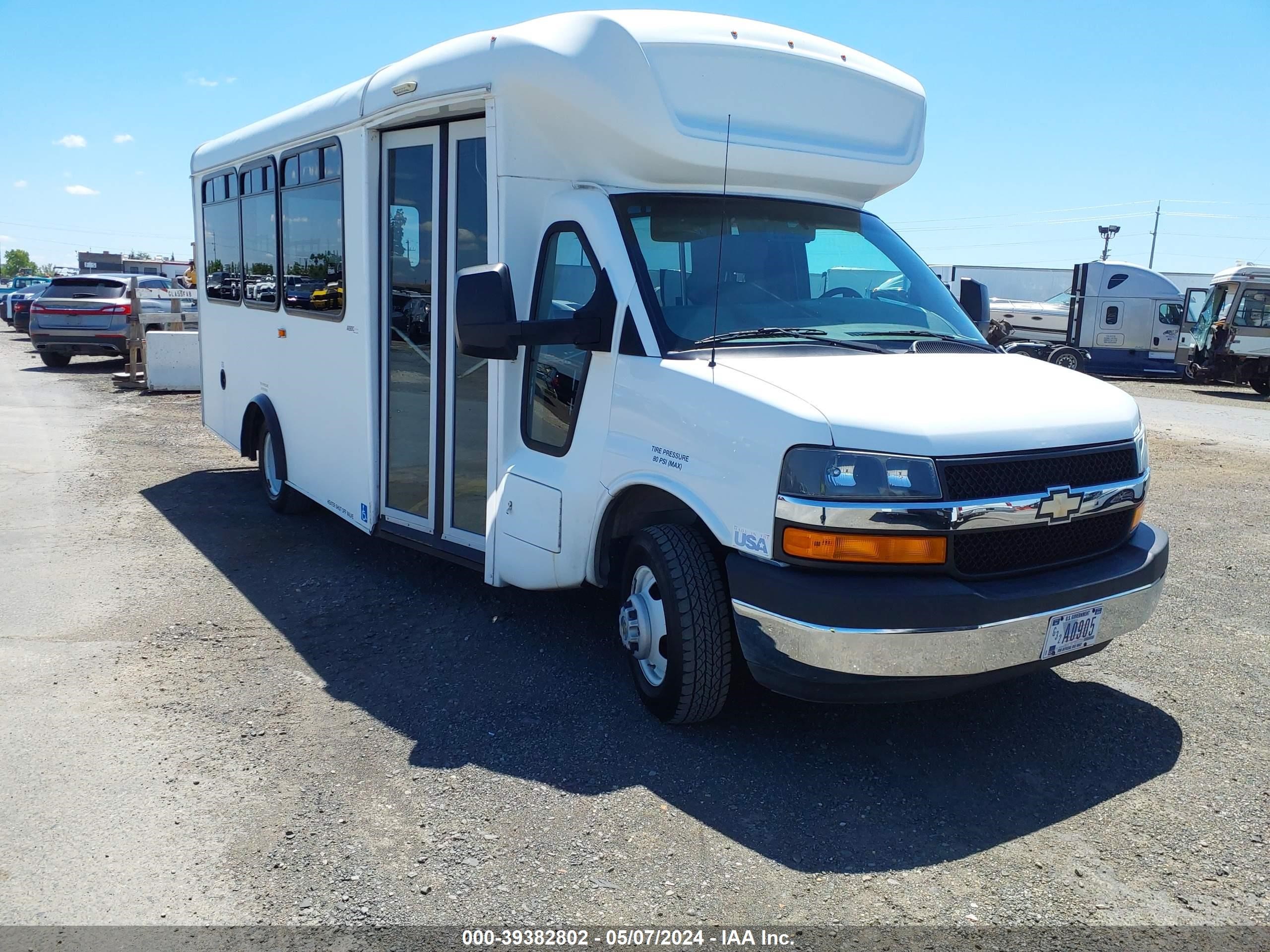 chevrolet  2015 1gb6g5bl5f1242736